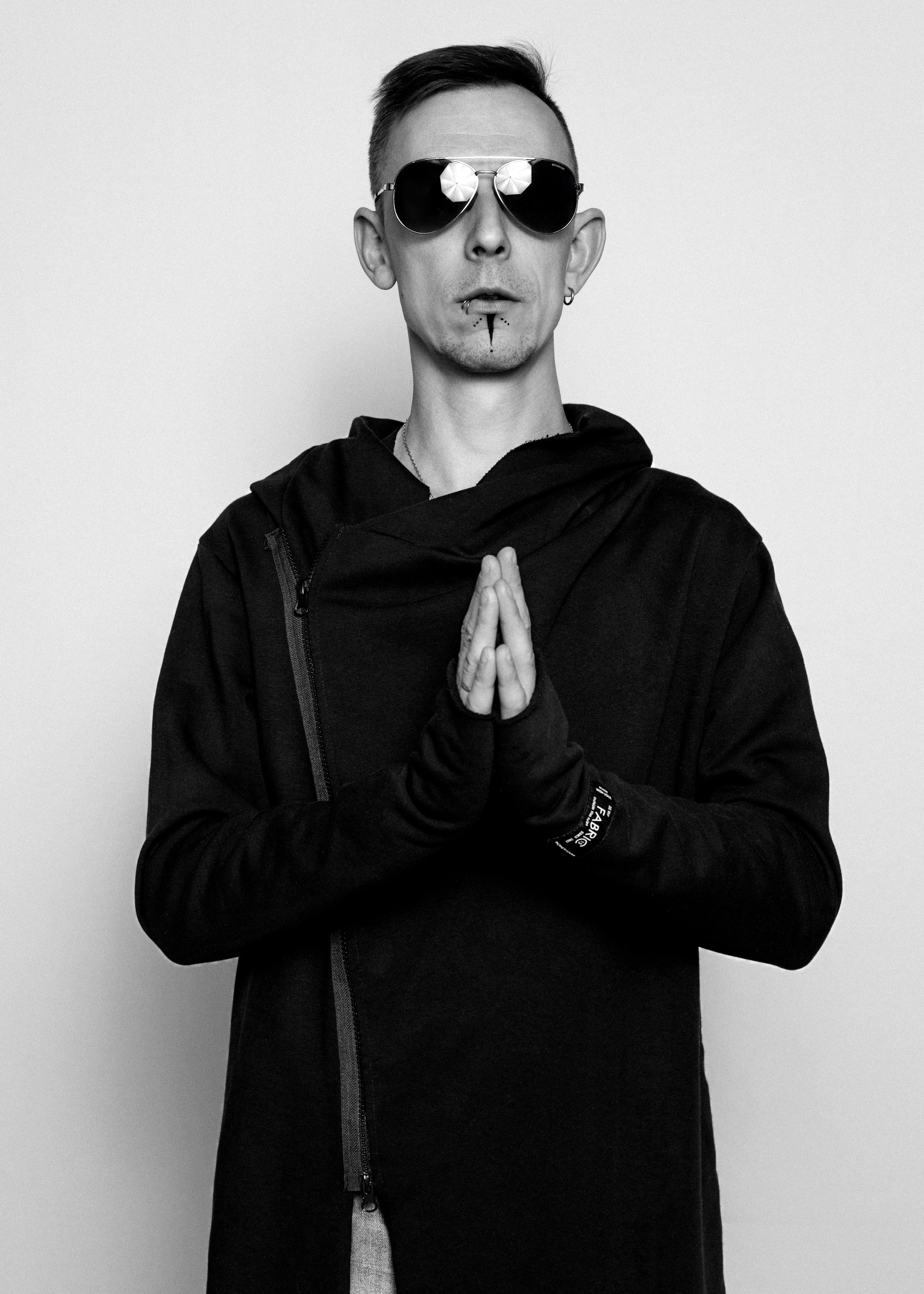 Автопортрет. Мужской портрет. Контент - съемка. Портрет фотографа. Фотограф Игорь Полозов