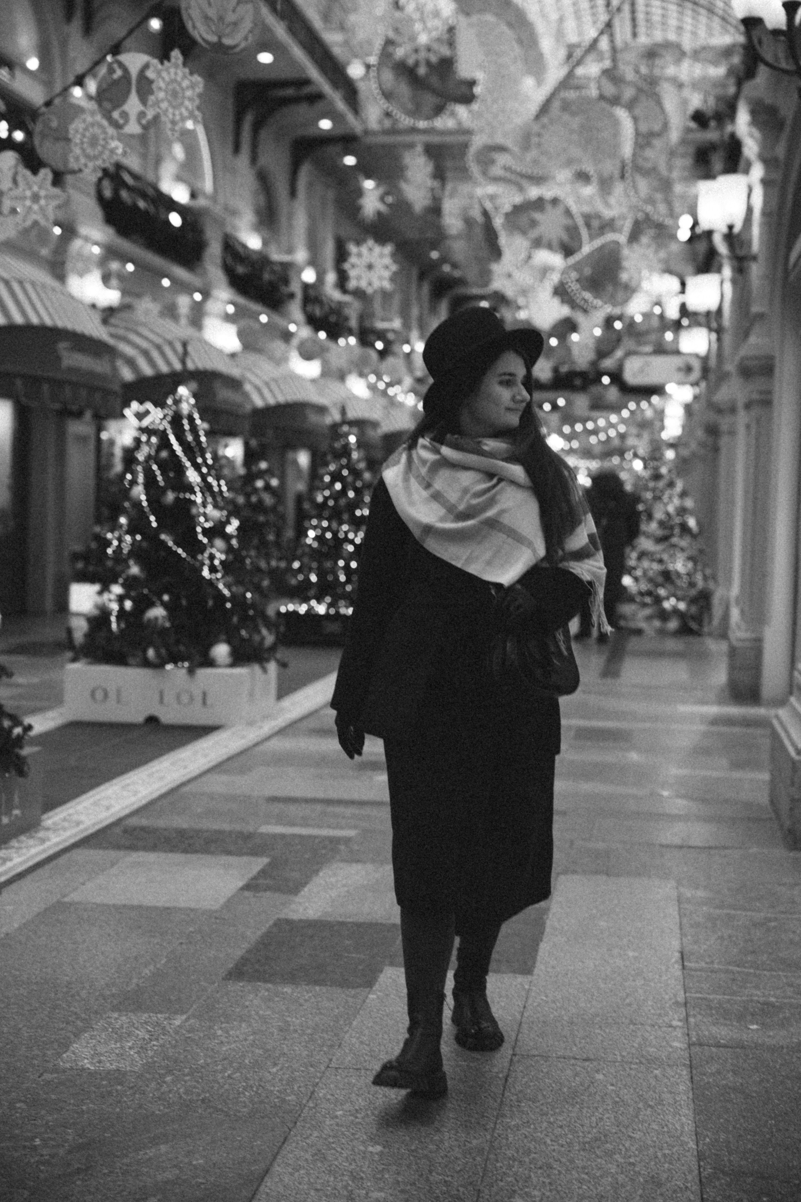 ДАША. Я фотограф из Москвы к Вашим услугам