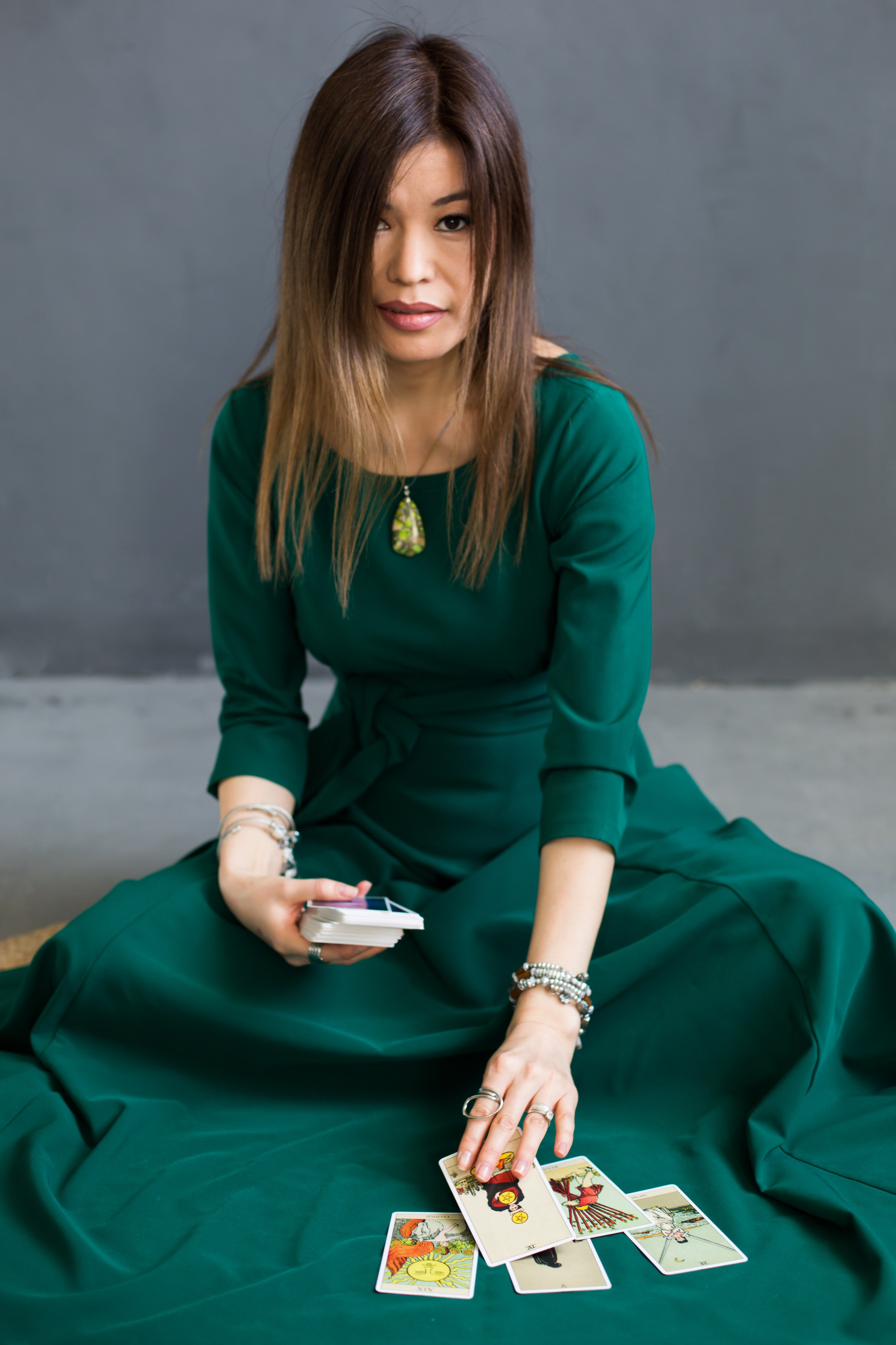 ГУЛЬНАРА практик таро и гвоздестояния. Фотограф в Волгограде Галина Власенко