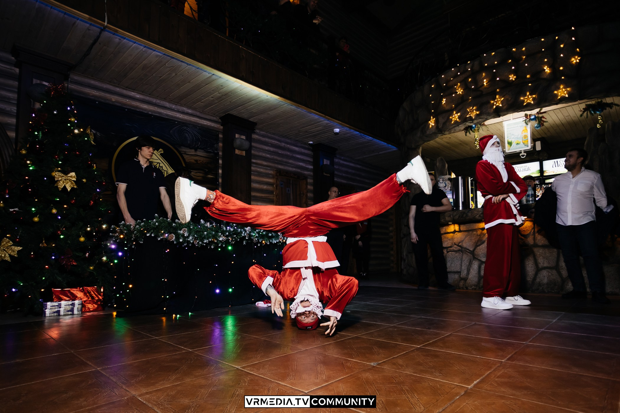 Новогодний вечер у «Петровича»