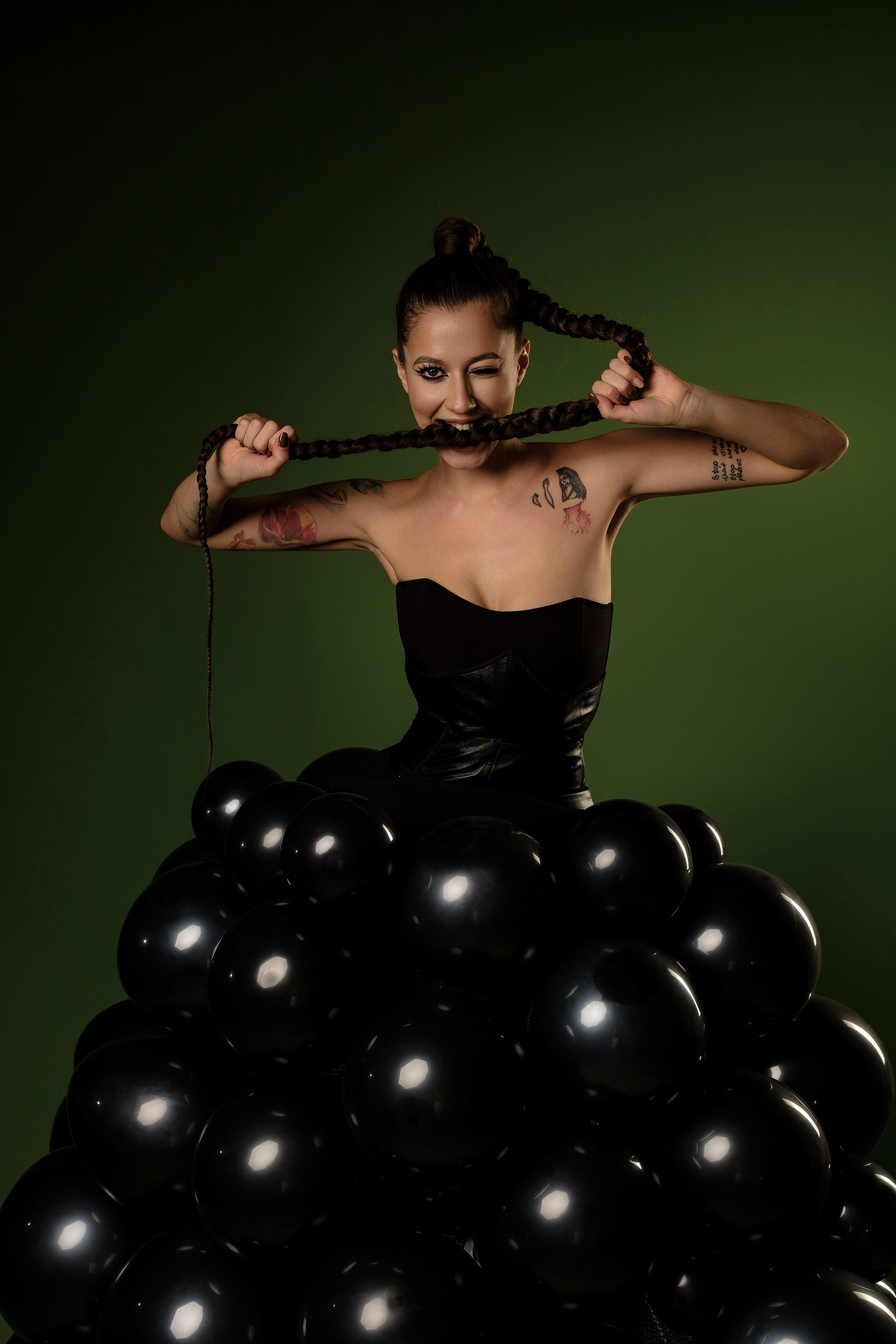 Галерея в студии. Женский фотограф в Новосибирске Вячеслав Семакин