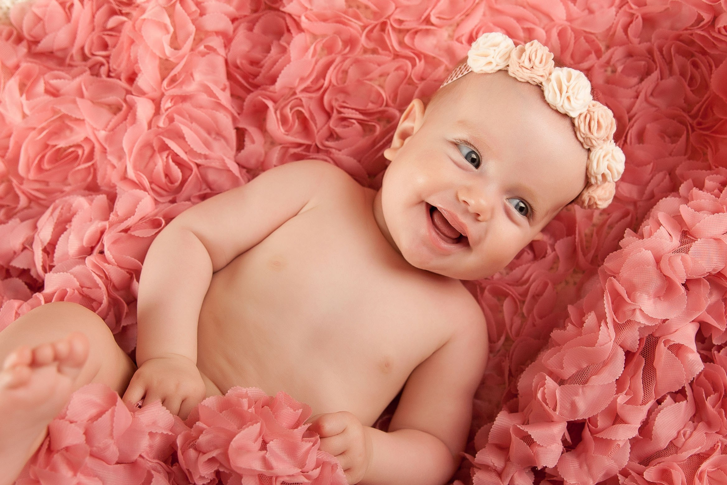 Фотоссесии для малышей, новорожденных Алматы. Фотостудия Алматы. Семейная и детская фотостудия Family studio.Фотограф Алматы