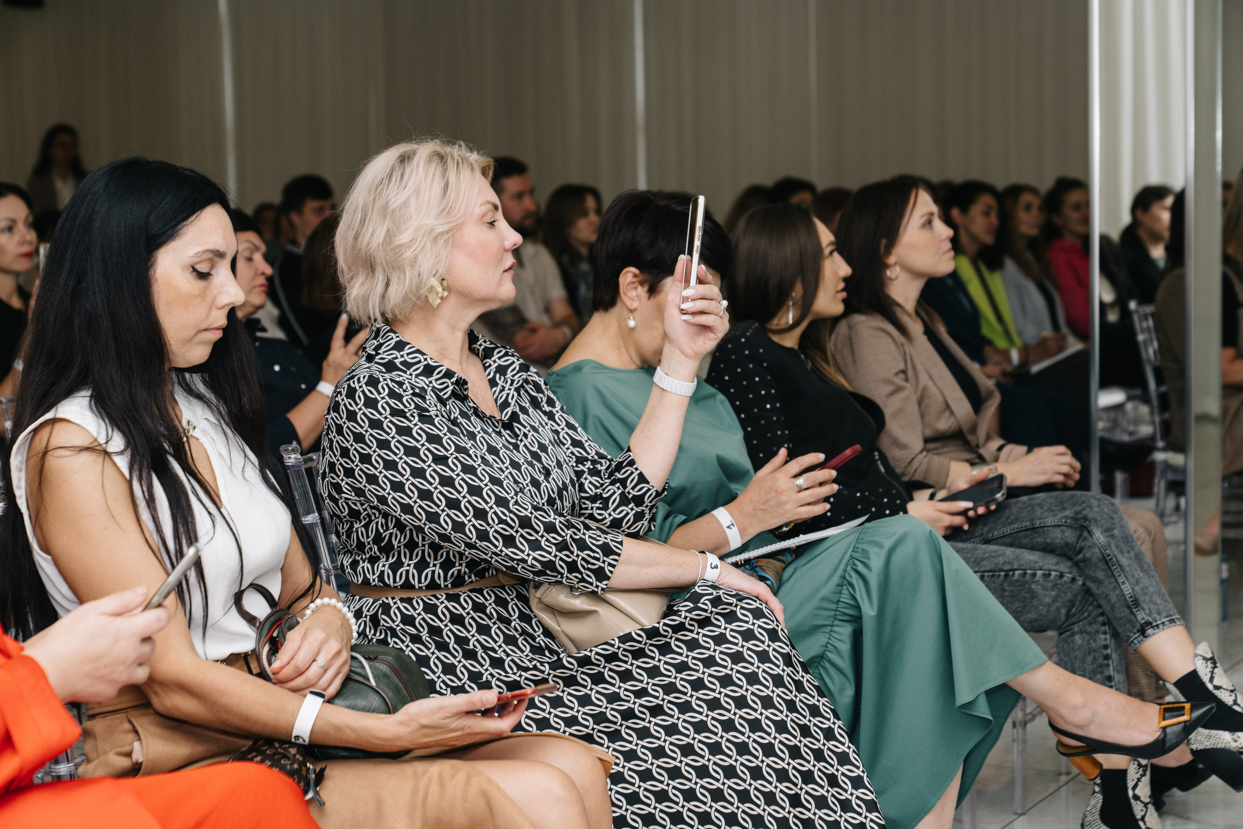 UDS. Время действовать. Свадебный и Мужской фотограф