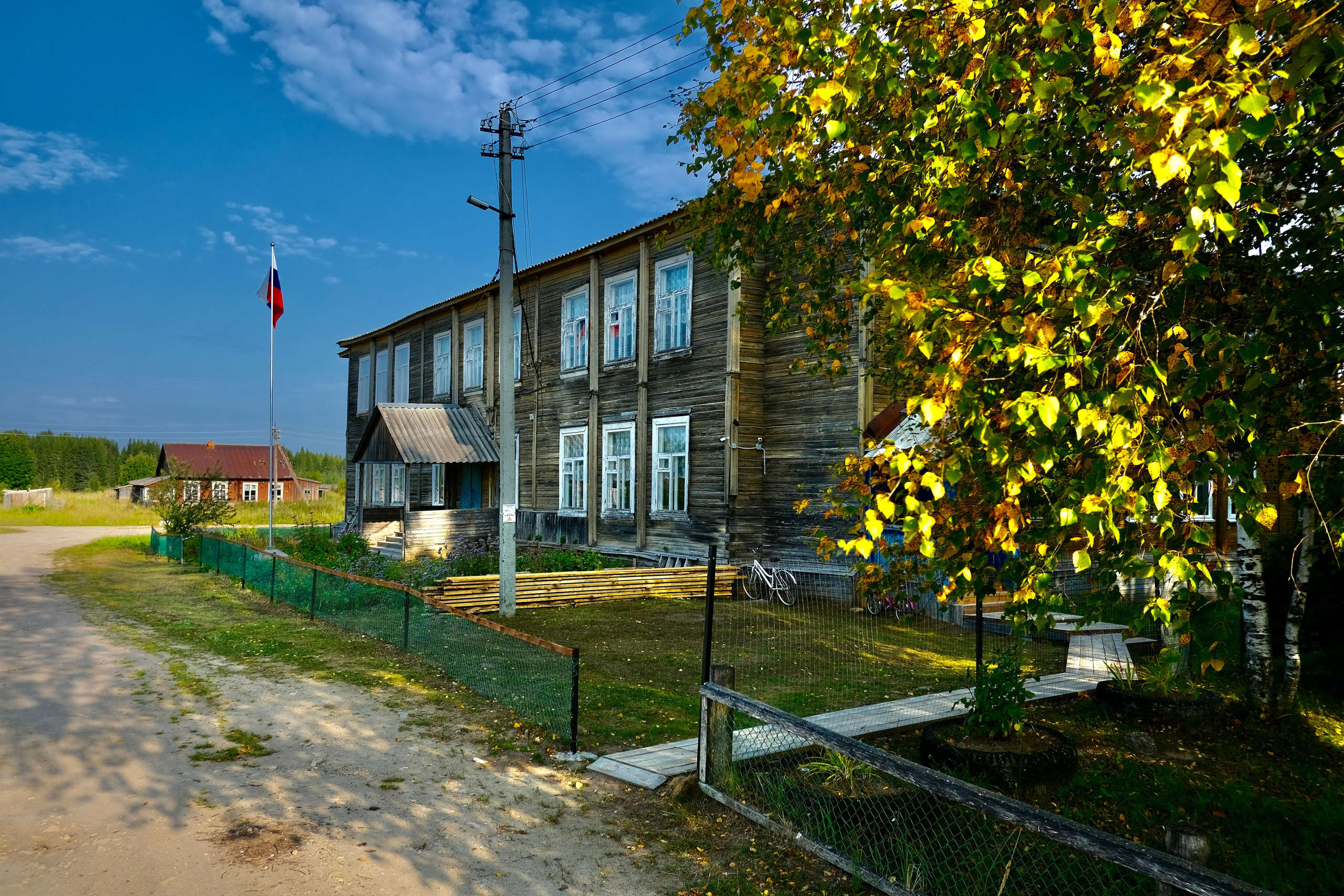 Ольховская школа, поселок Мирный, Вологодская область. Фотограф Евгений Андреев