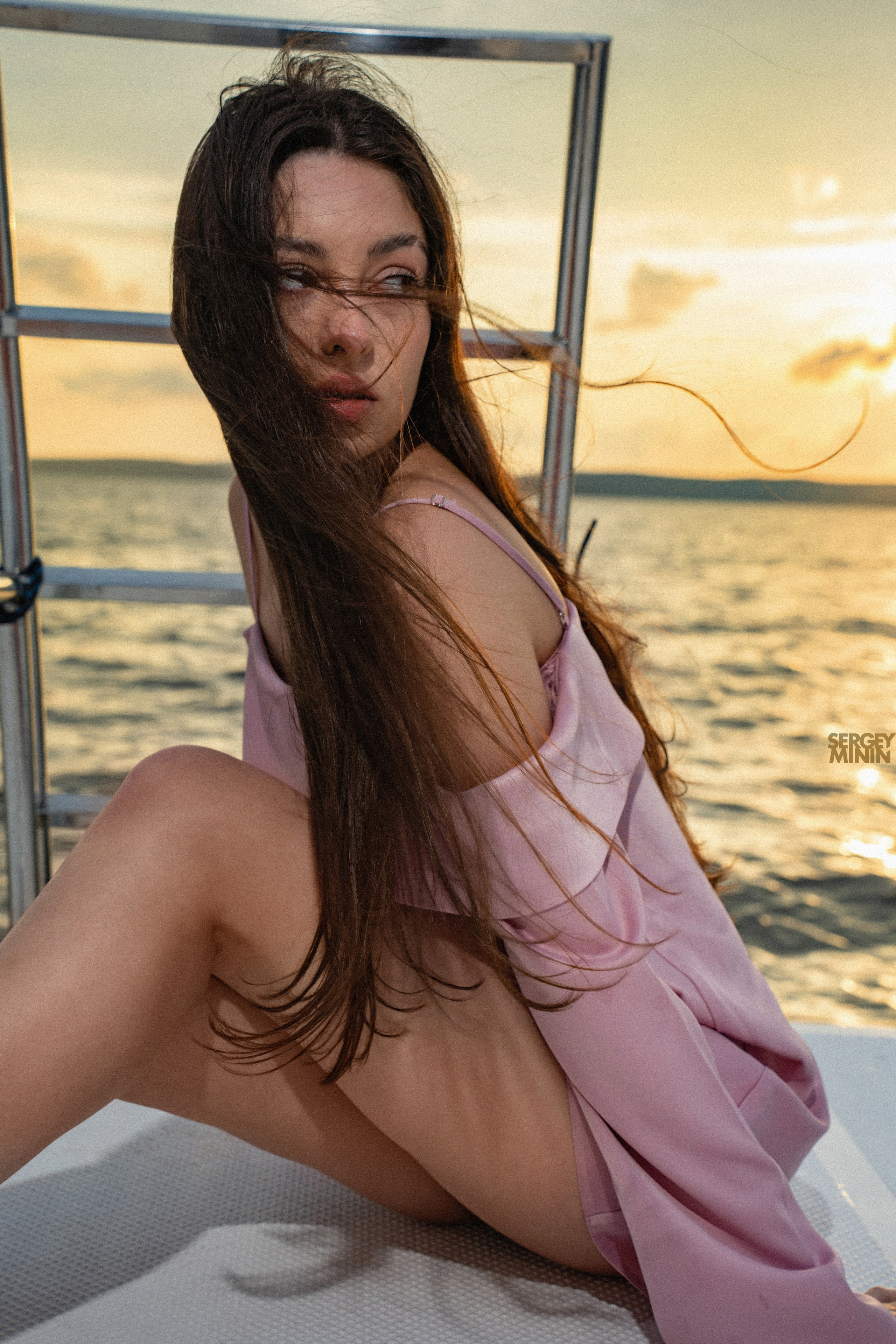 Фотосессии на яхте в Екатеринбурге. Студийный и Рекламный Фотограф в Екатеринбурге Сергей Минин