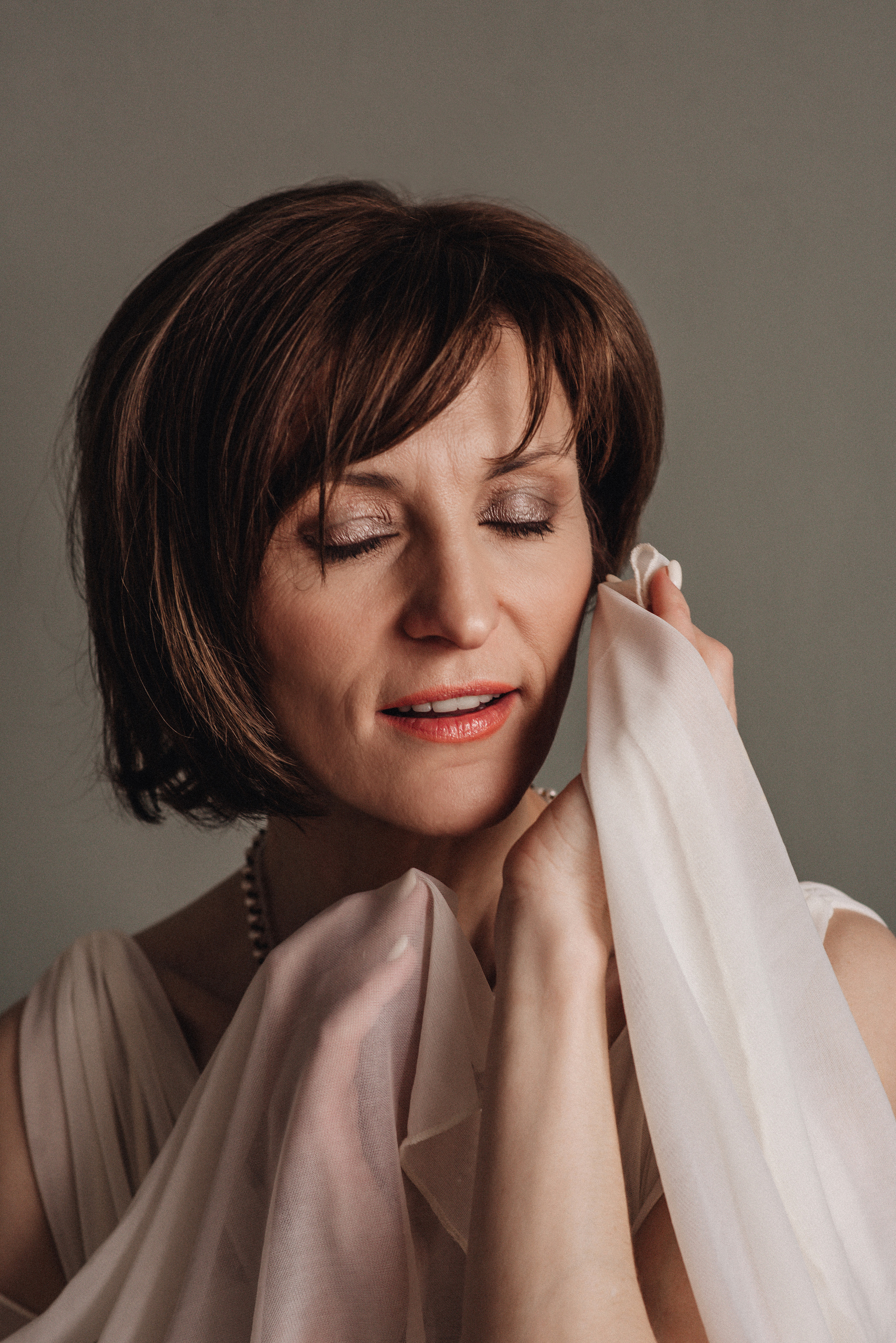 Натали в белом…. Фотограф Юлия Исаева