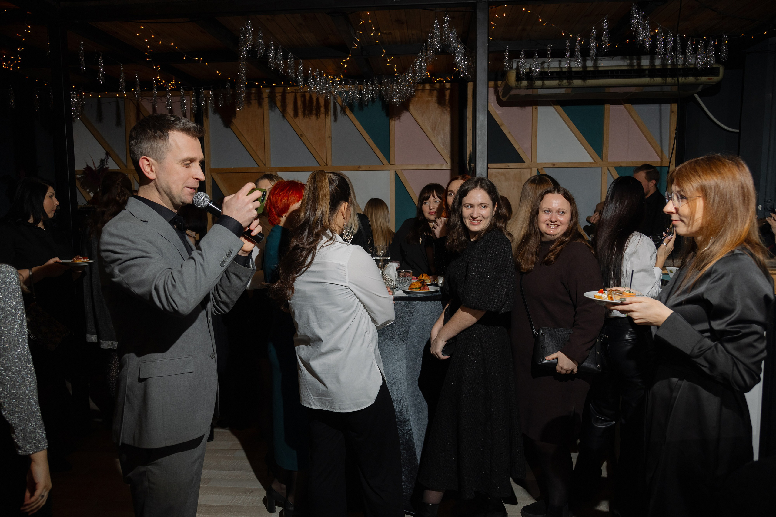 Корпоративная фотосъемка для CD-LIFE на площадке Partyson. Свадебный фотограф в Минске/Беларуси Сергей Спиридонов