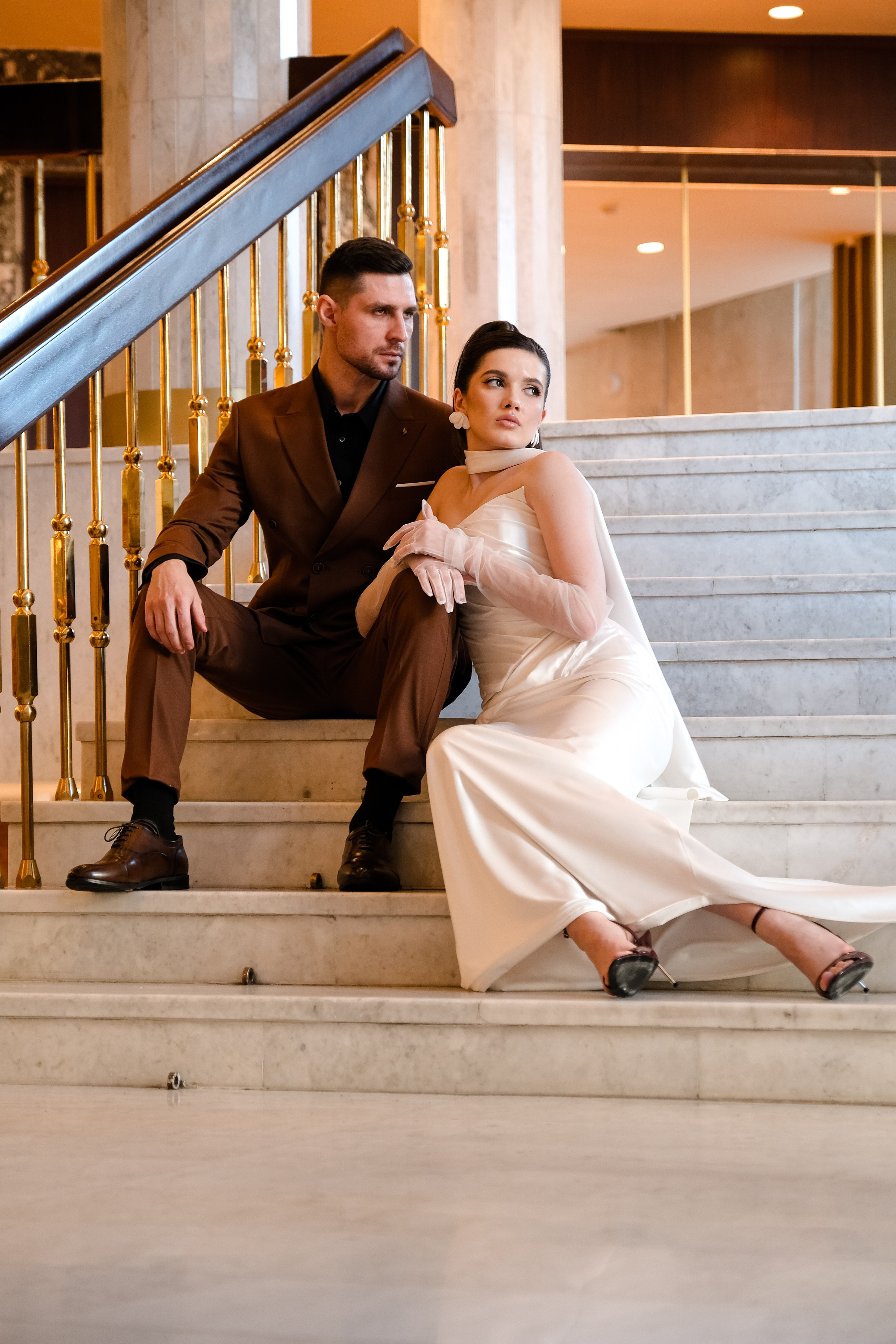 Свадебная фотосессия в театре драмы имени Наума Орлова. Свадебный фотограф в Челябинске Сырчикова Наталья