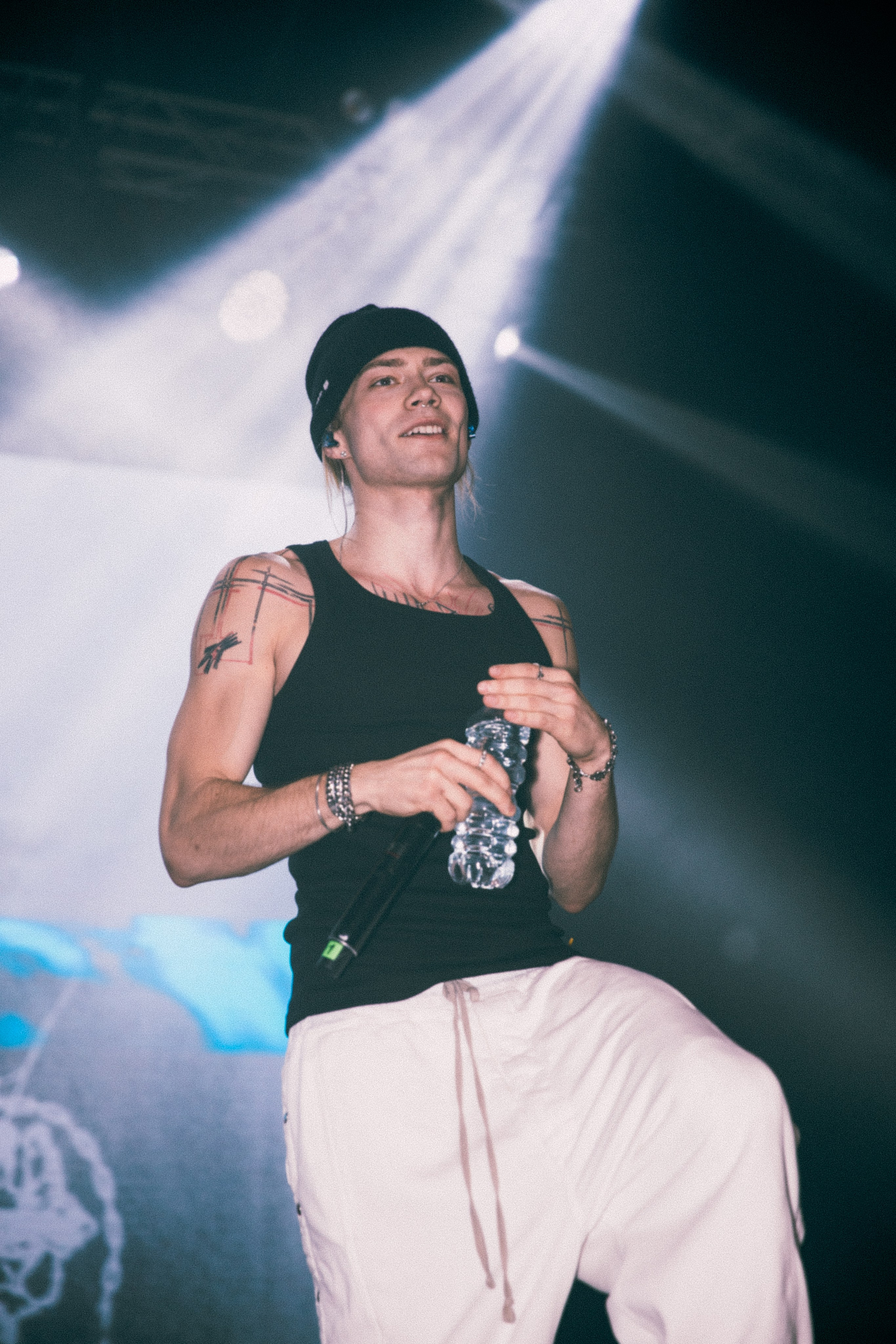 SHOWS. DRIPSTOCK MAG