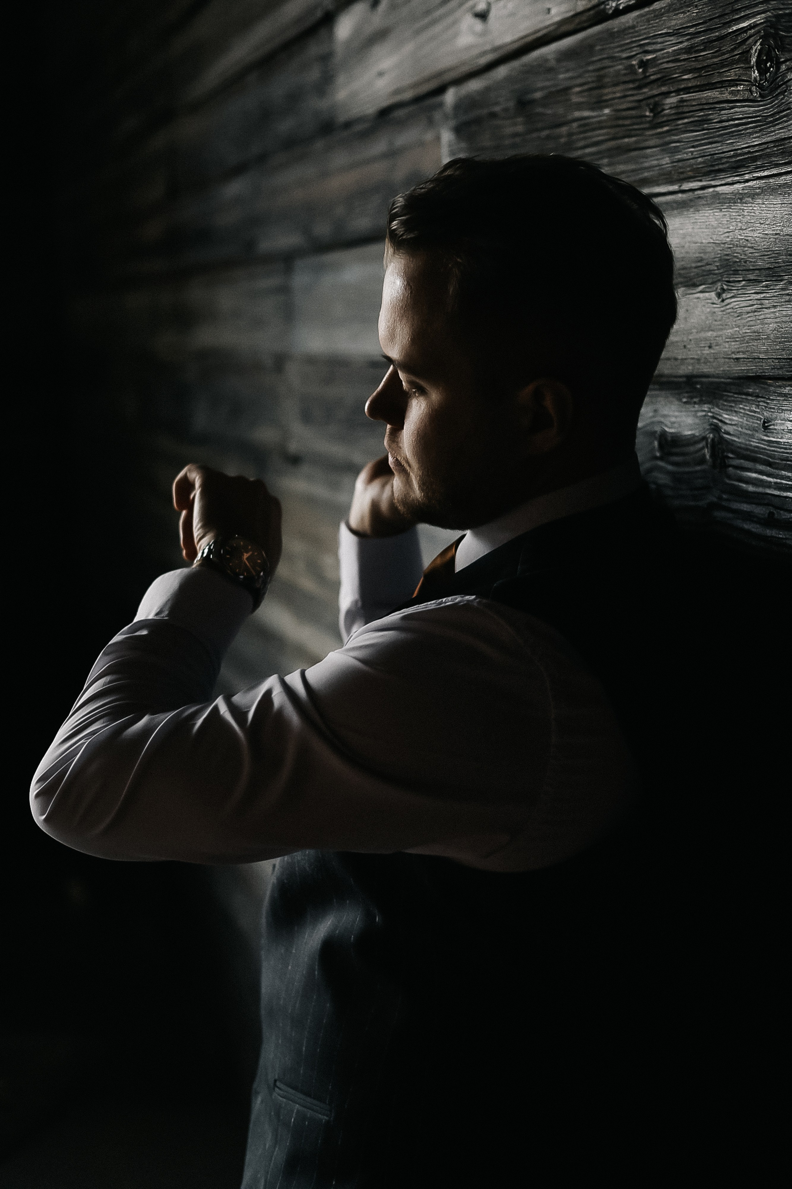 Даниил Вычегжанин. Фотограф свадебный, репортажный, индивидуальный, фото для маркетплейсов, брендов, автосалонов