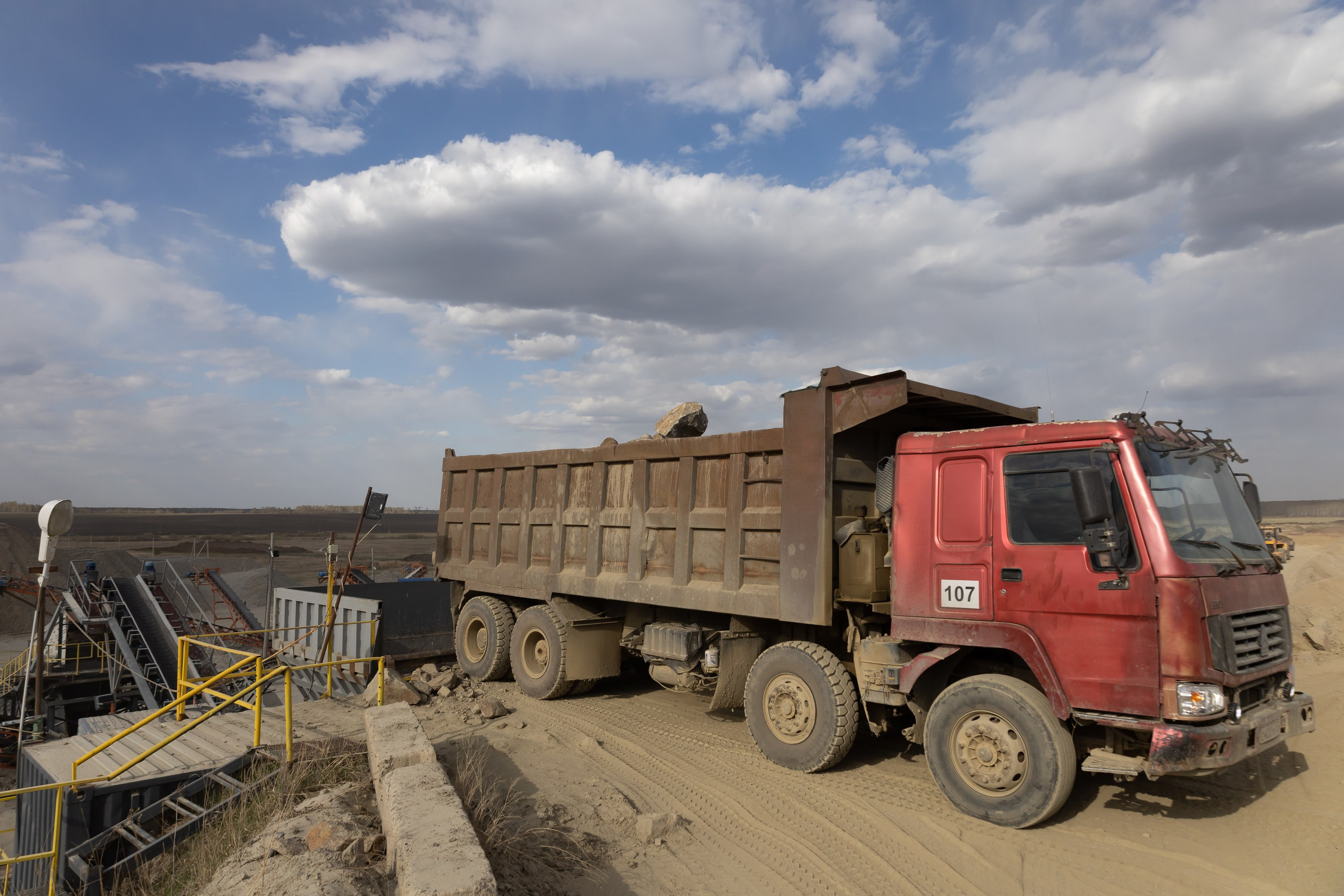 Спецтехника. Фотограф свадебный, репортажный, индивидуальный, фото для маркетплейсов, брендов, автосалонов