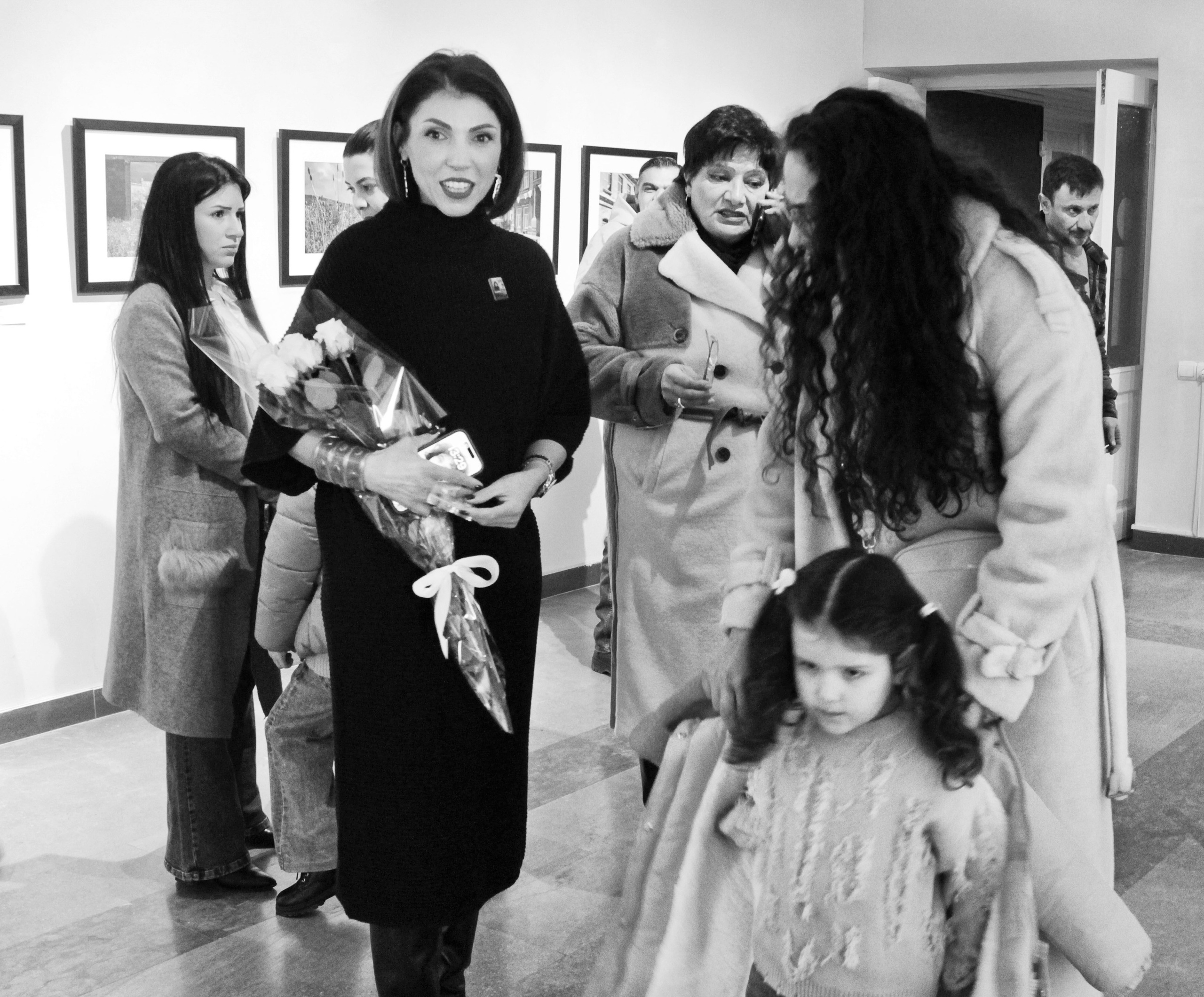 Выставка в г. Гюмри, Армения. Фоторепортаж  Д. Несмелова. Арт-фотограф Ксения Якутович