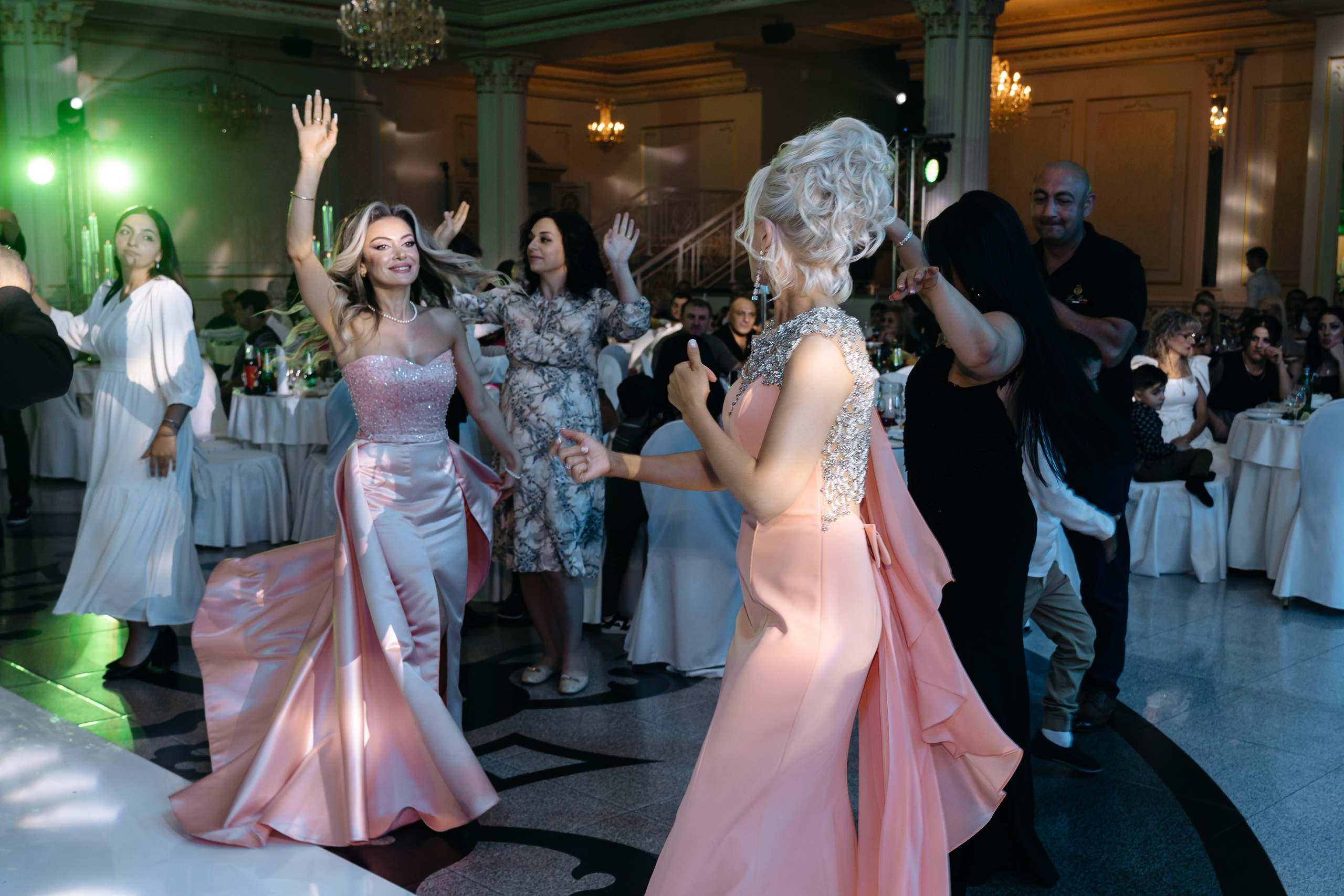 Карен и Сэда. Свадебный фотограф Красноярск Вязьминова Мария