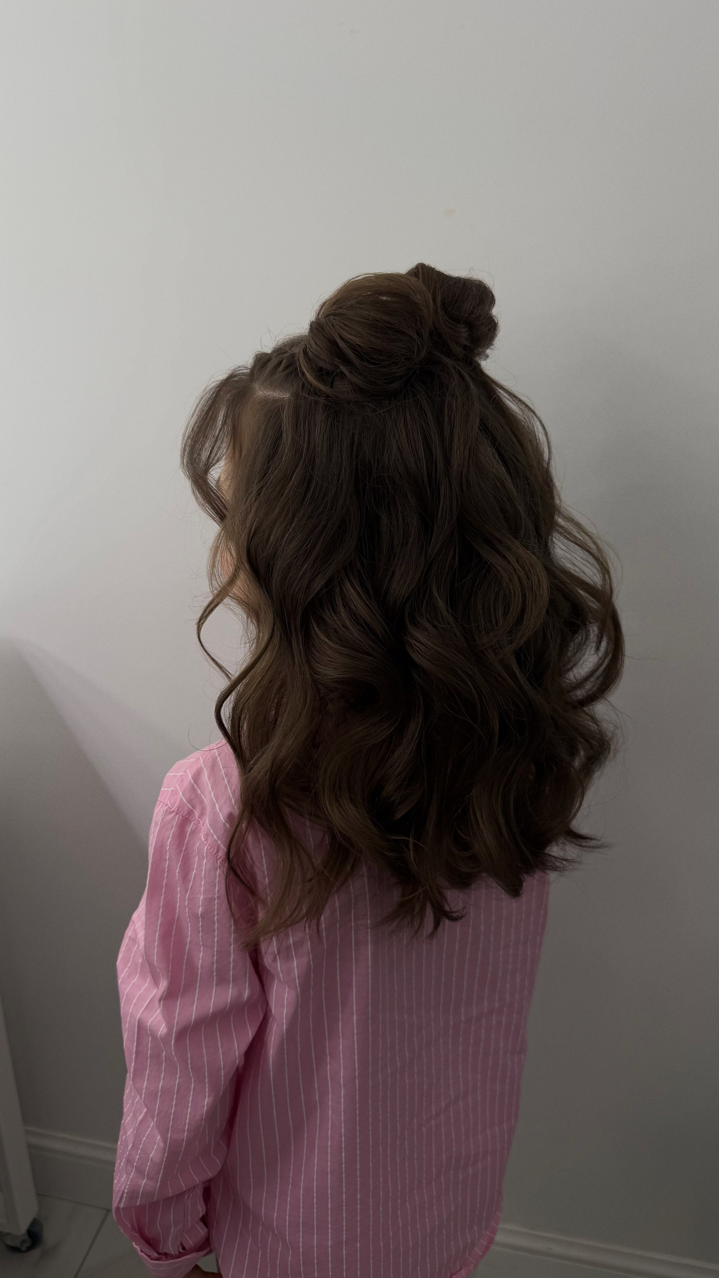 Образы. Студия визажистов, стилистов по прическам, бровистов и мастеров по ресницам