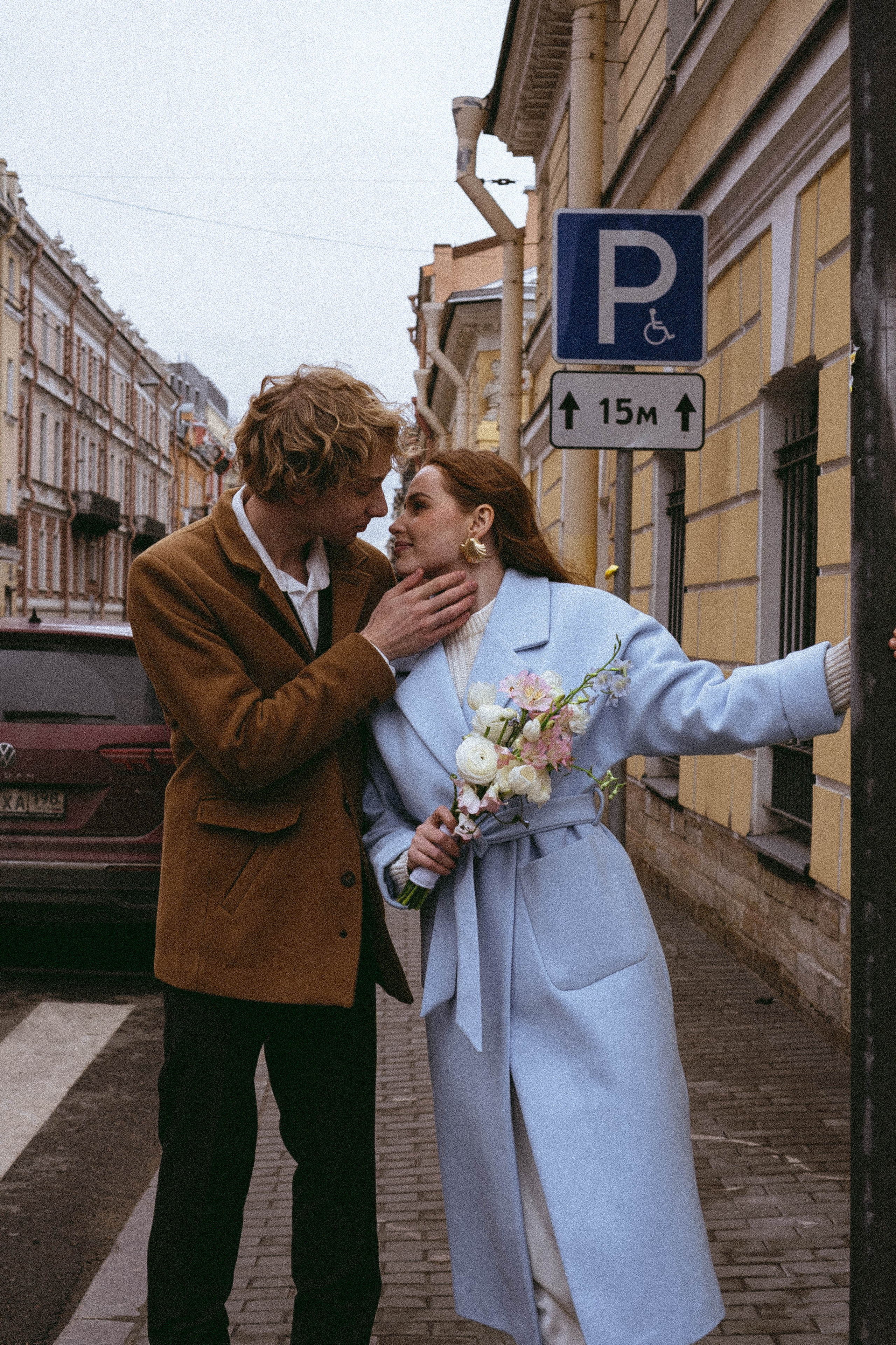 СВАДЕБНАЯ СЬЕМКА В ОТЕЛЕ. СБОРЫ ЖЕНИХА И НЕВЕСТЫ И ТАКЖЕ ТОР И ПОДГОТОВКА К ПРОГУЛКЕ И ПРОГУЛКА ПО ПЕТРОГРАДКЕ. Профессиональный фотограф, Санкт-Петербург — Виктория Богомолова