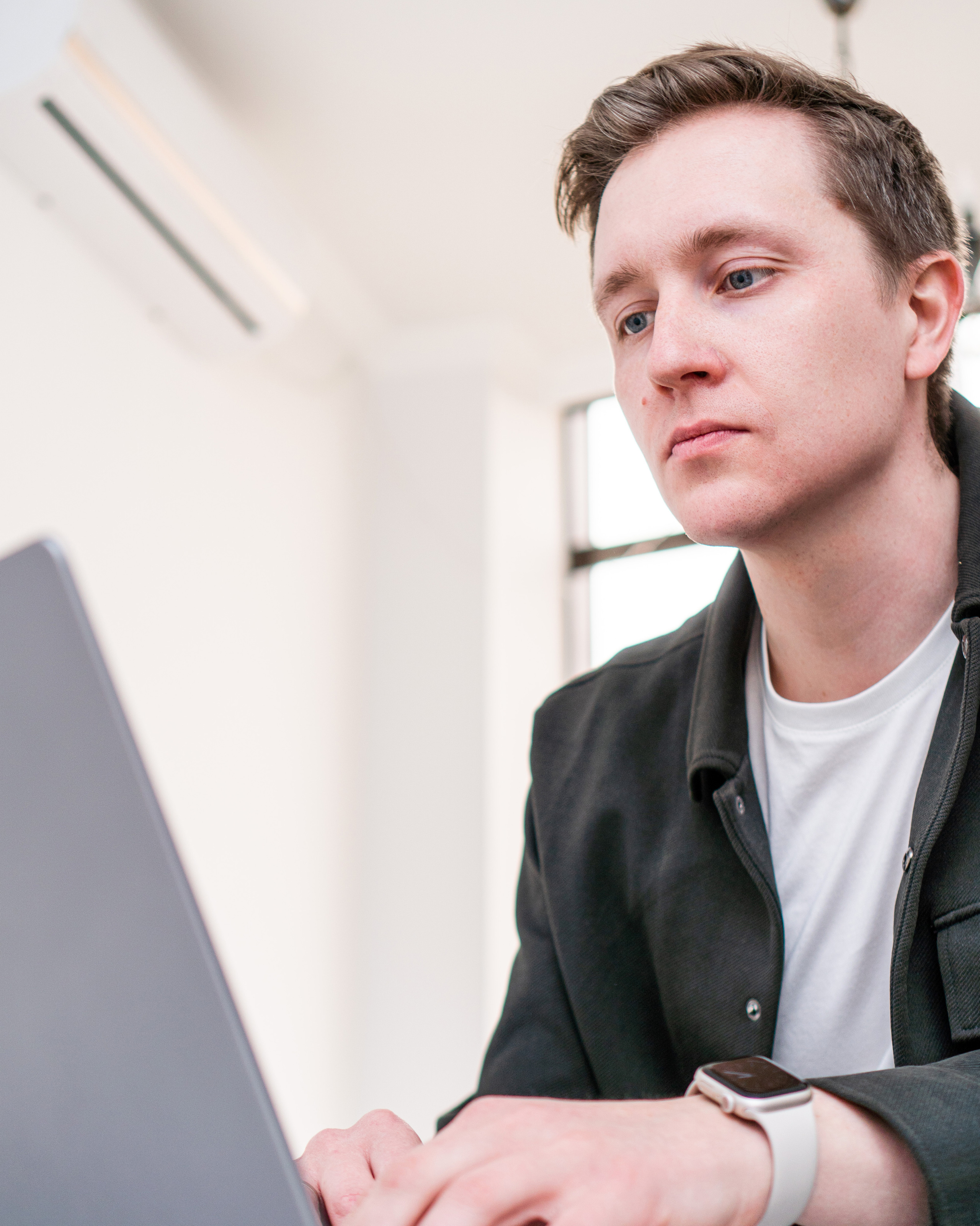 Бизнес портрет. Da nang Photographer Sergey Zelēnkin