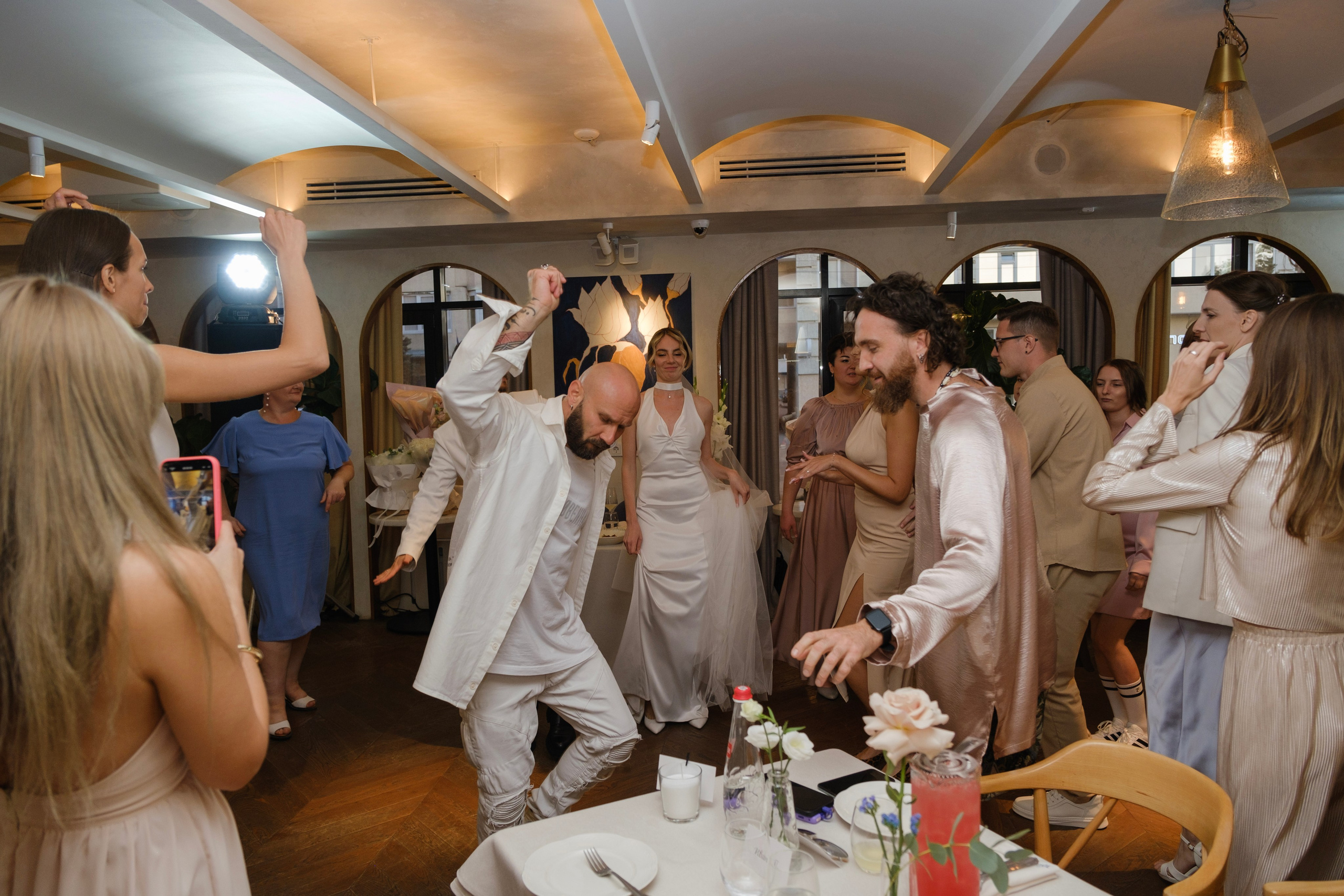 Alexander Alina. Wedding photographer