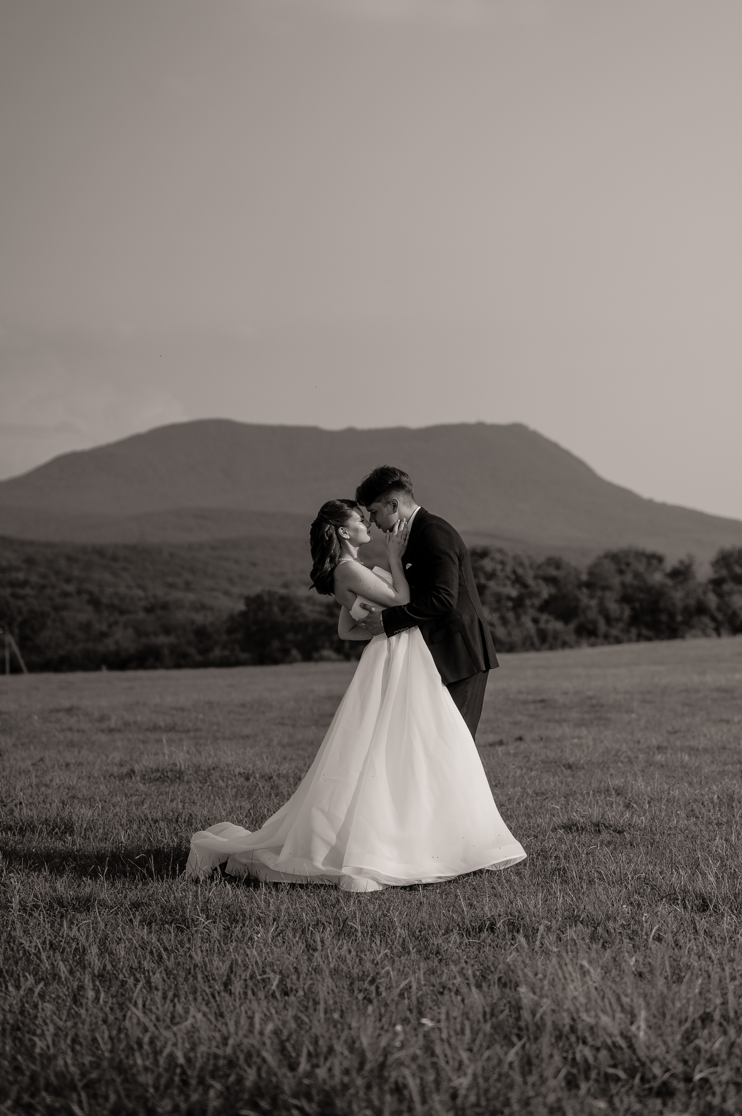 Свадебная съёмка в горах. Свадебный и семейный фотограф в Краснодаре Алина Мельник