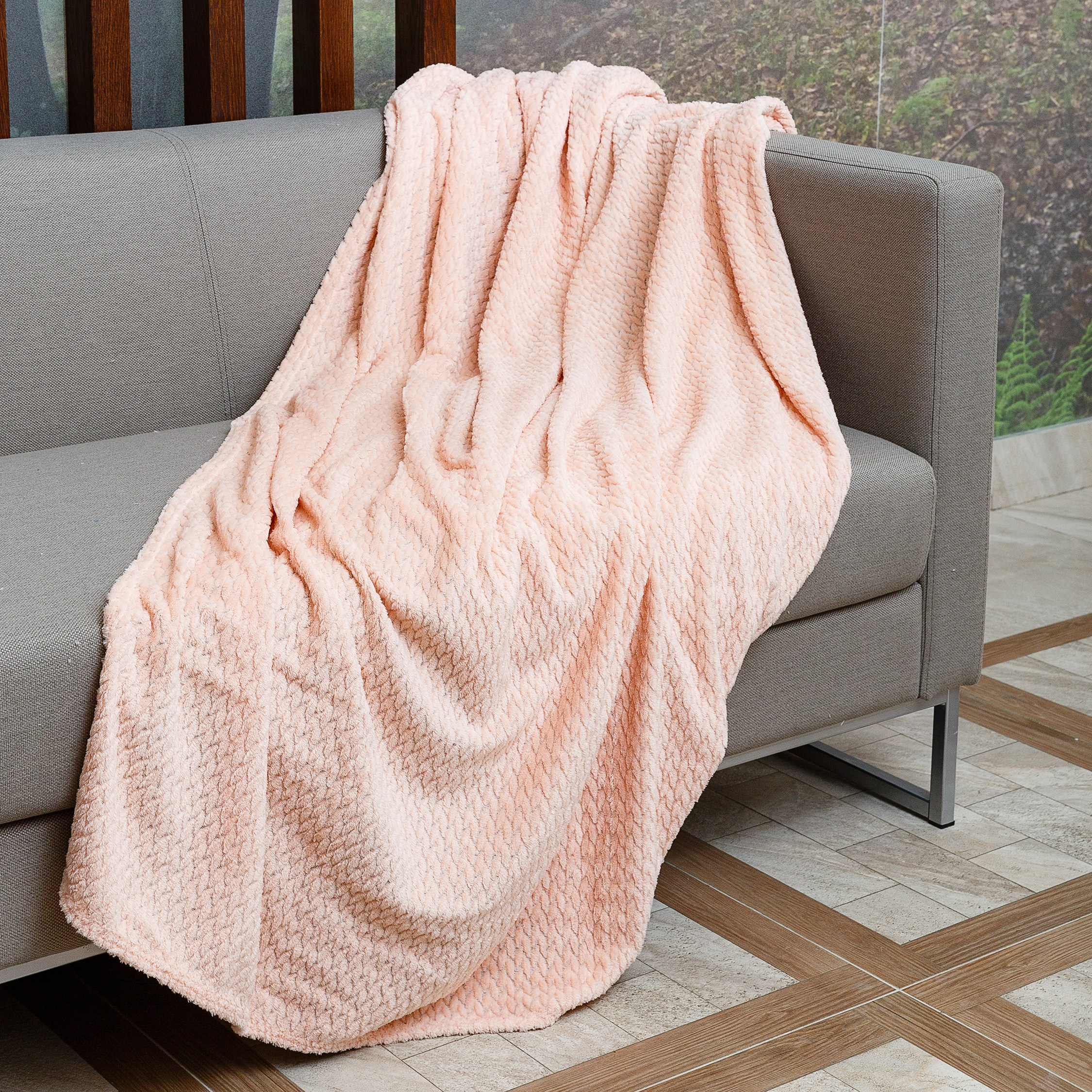 Фотограф для маркетплейсов. Профессиональная фотосъёмка текстильной продукции. Фотографии для интернет-магазина. Фото текстиль для дома и дачи. Фотограф на маркетплейс. Фотосъёмка для соцсетей.