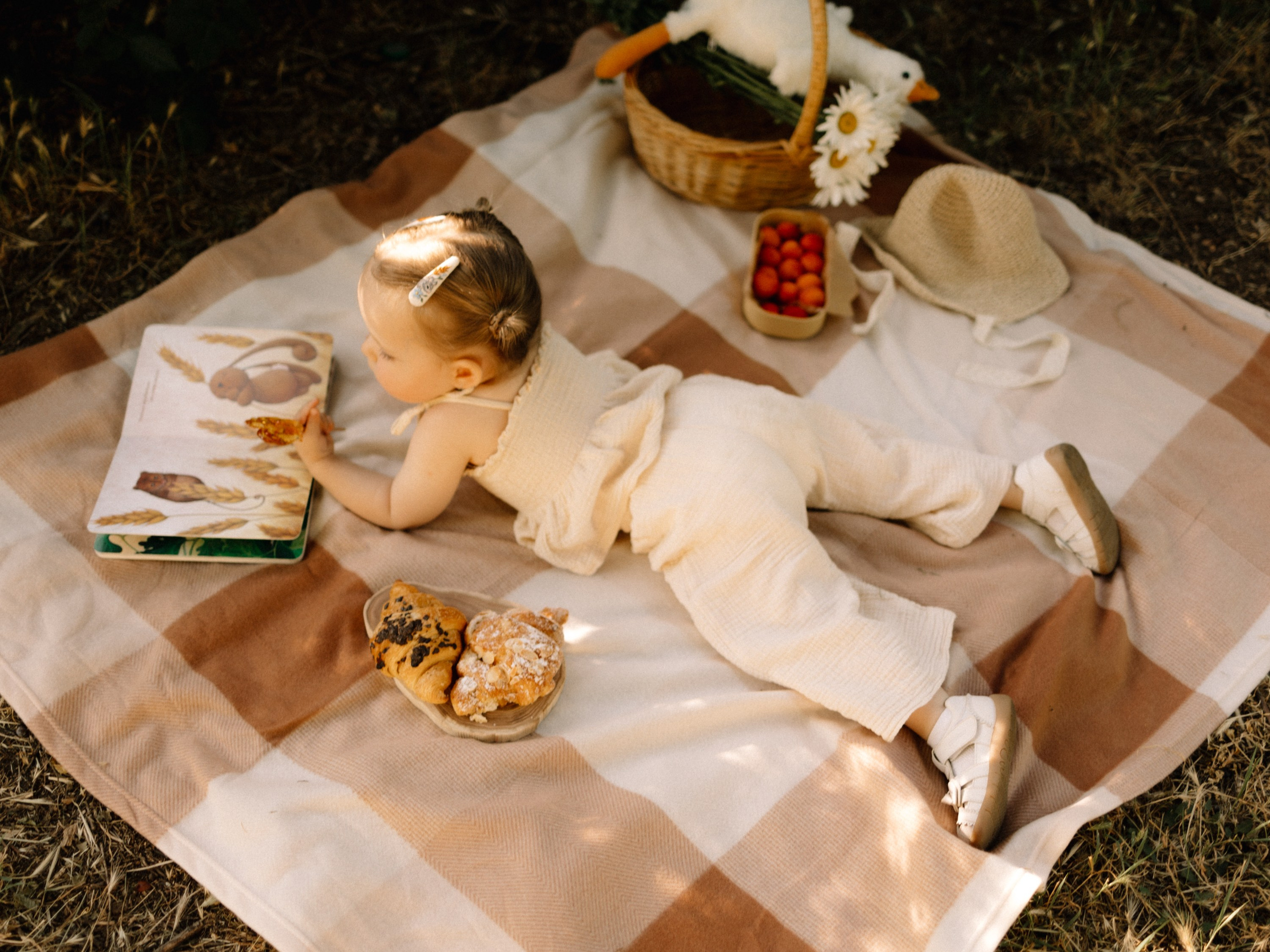 К двум годам Машули — дендрарий. Семейный фотограф в Краснодаре Храмова Анна