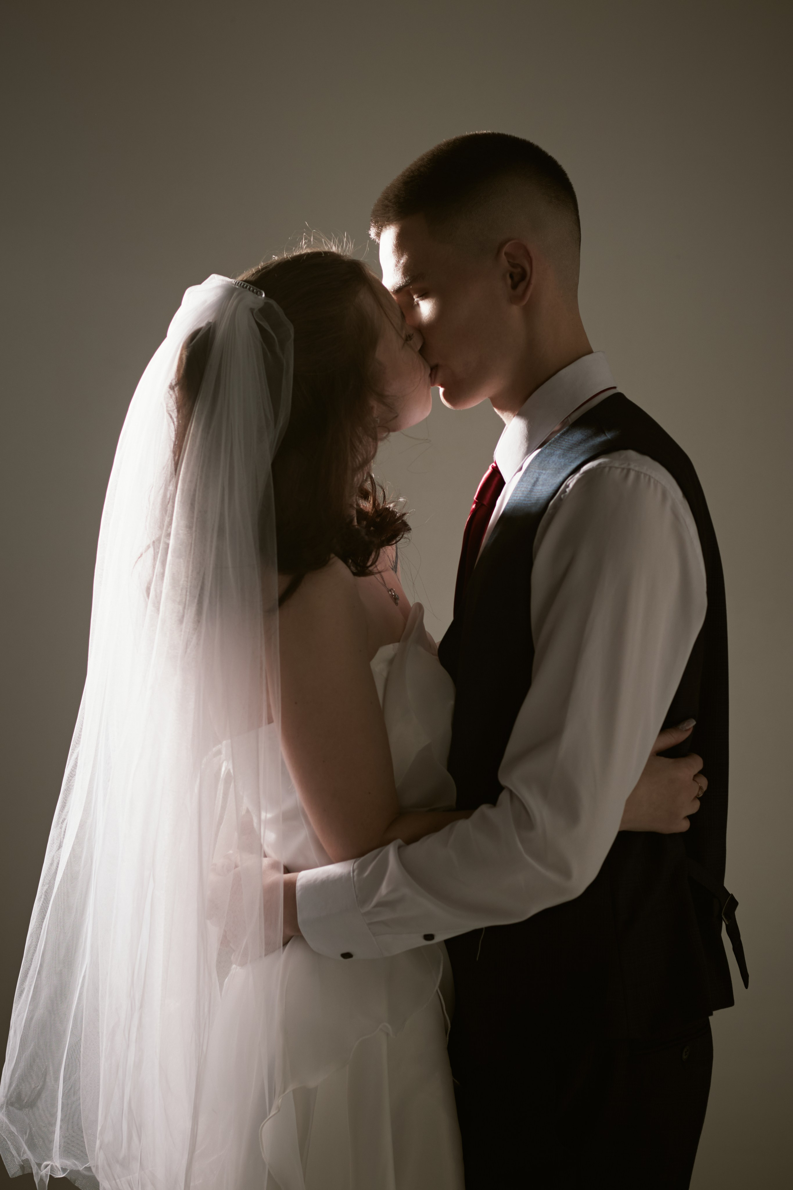 Студия + ЗАГС | Вероника & Иван. Фотограф Красноярск | Ховрин Иван | Свадьбы, Мероприятия, Фотосессии