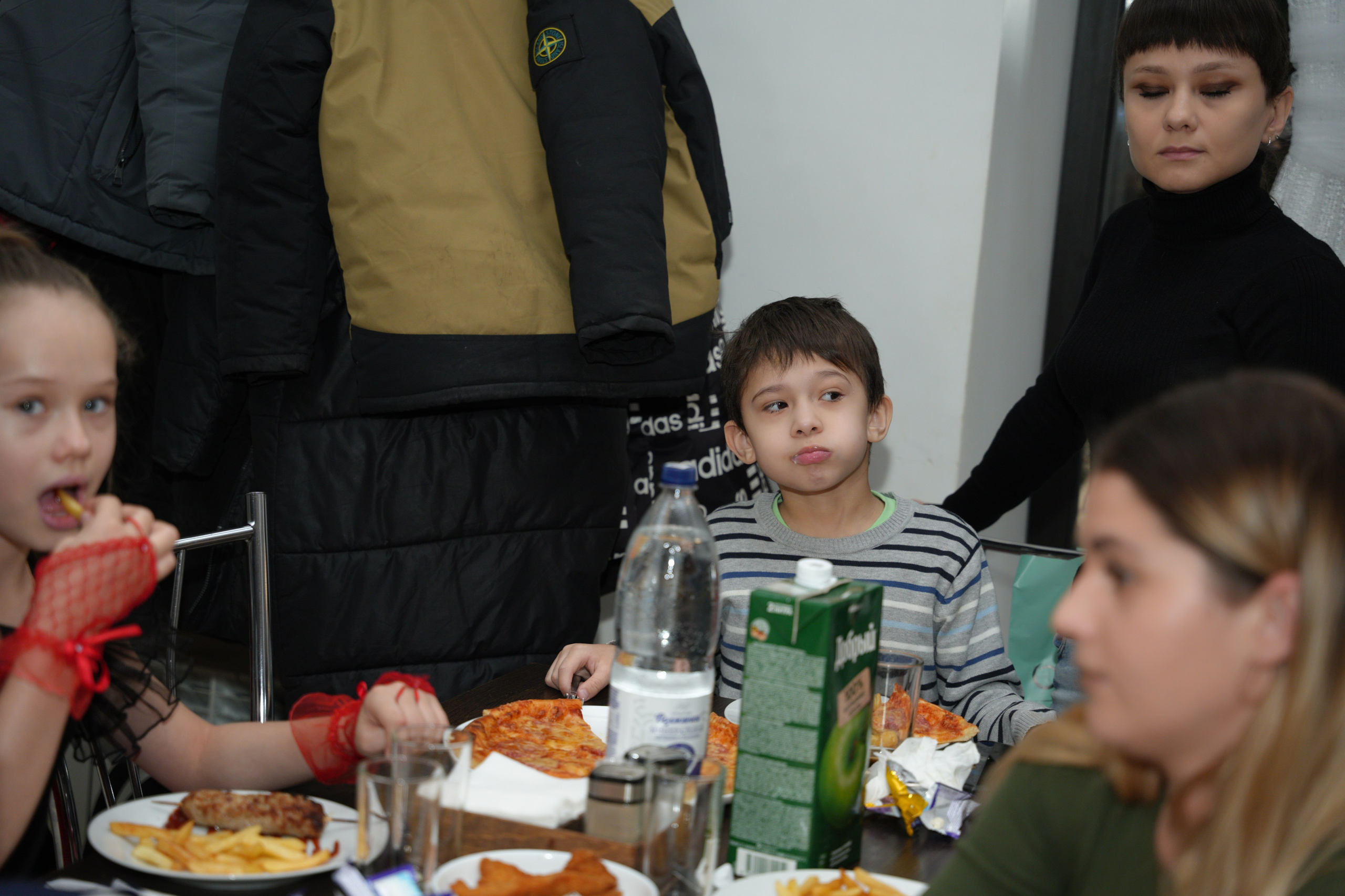 Социально —благотворительная акция «Ты в этом мире не один», посвященная Международному дню инвалидов. ВЫПУСКНЫЕ АЛЬБОМЫ, Школьный фотограф, семейный и свадебный в Саратове и области Ольга Плаксина