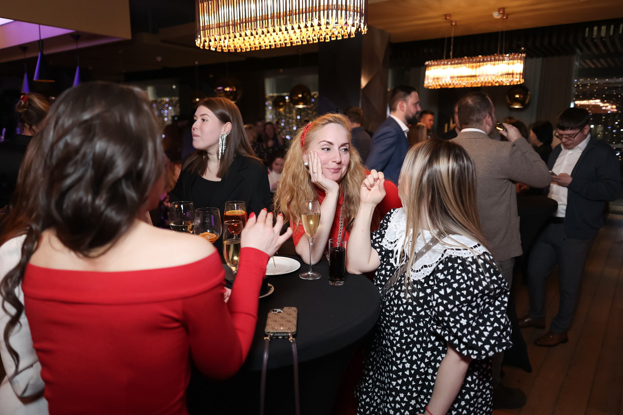 8 марта. Репортажный фотограф видеограф в Москве Ольга Плаксина