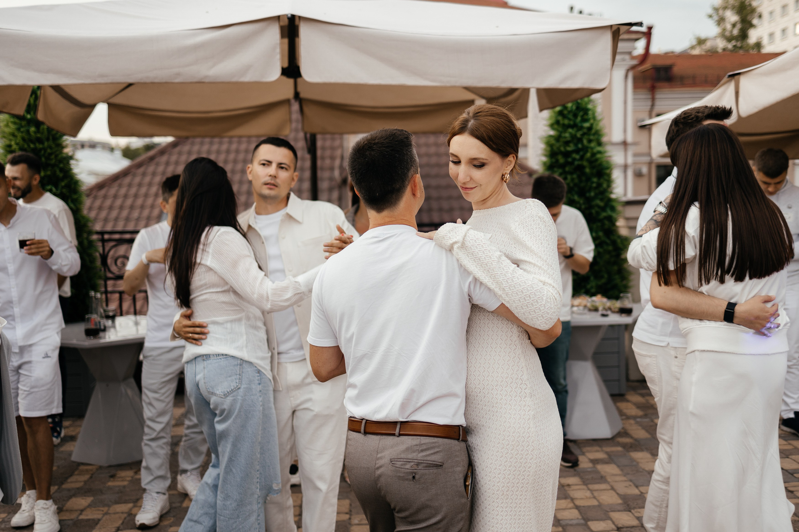 СЭНСЭЙ — бизнес клуб. Портретный и репортажный фотограф в Казани Максим Сипачев