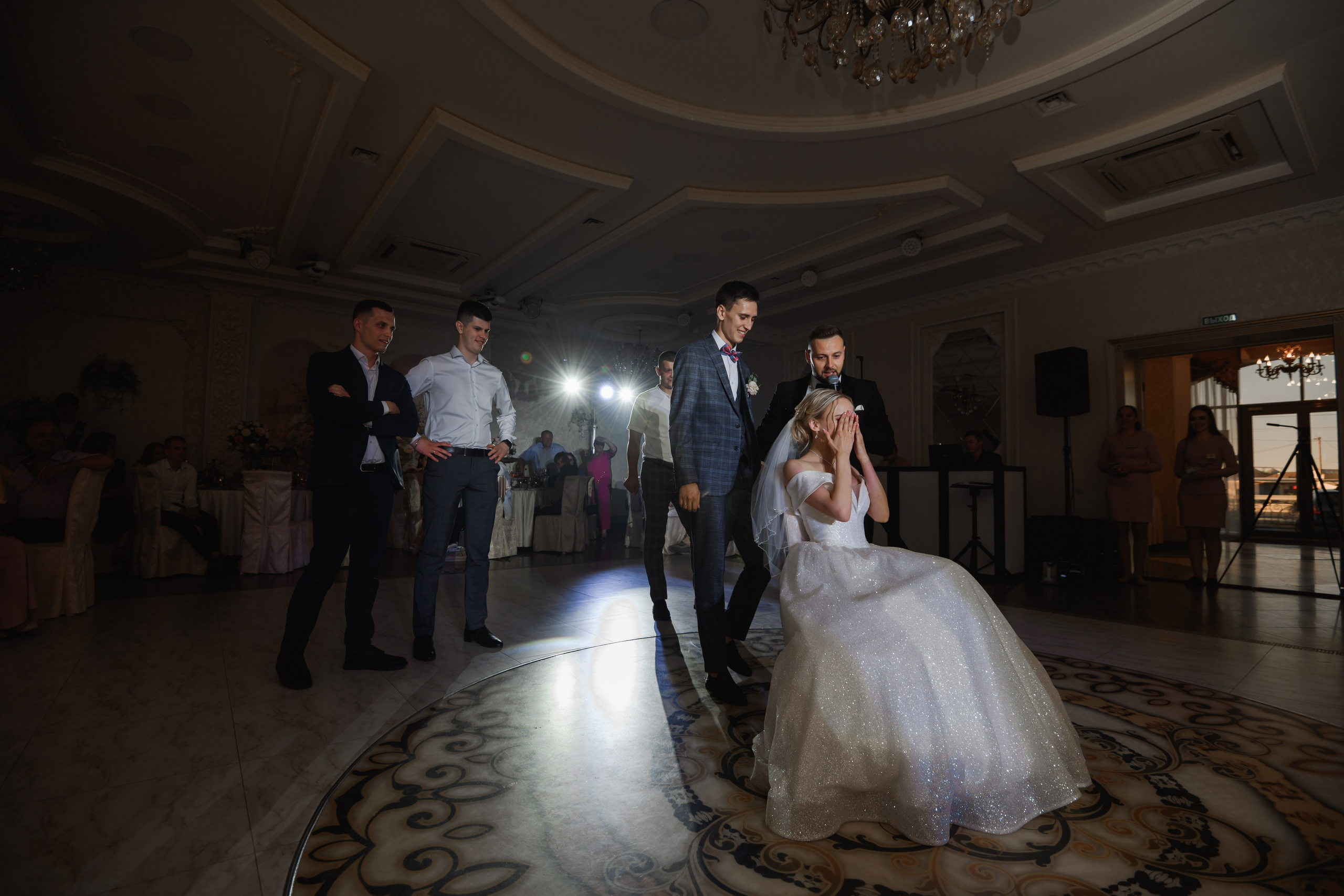 B & A. Свадебный фотограф в г. Астрахань. Так же выезжаю в другие города