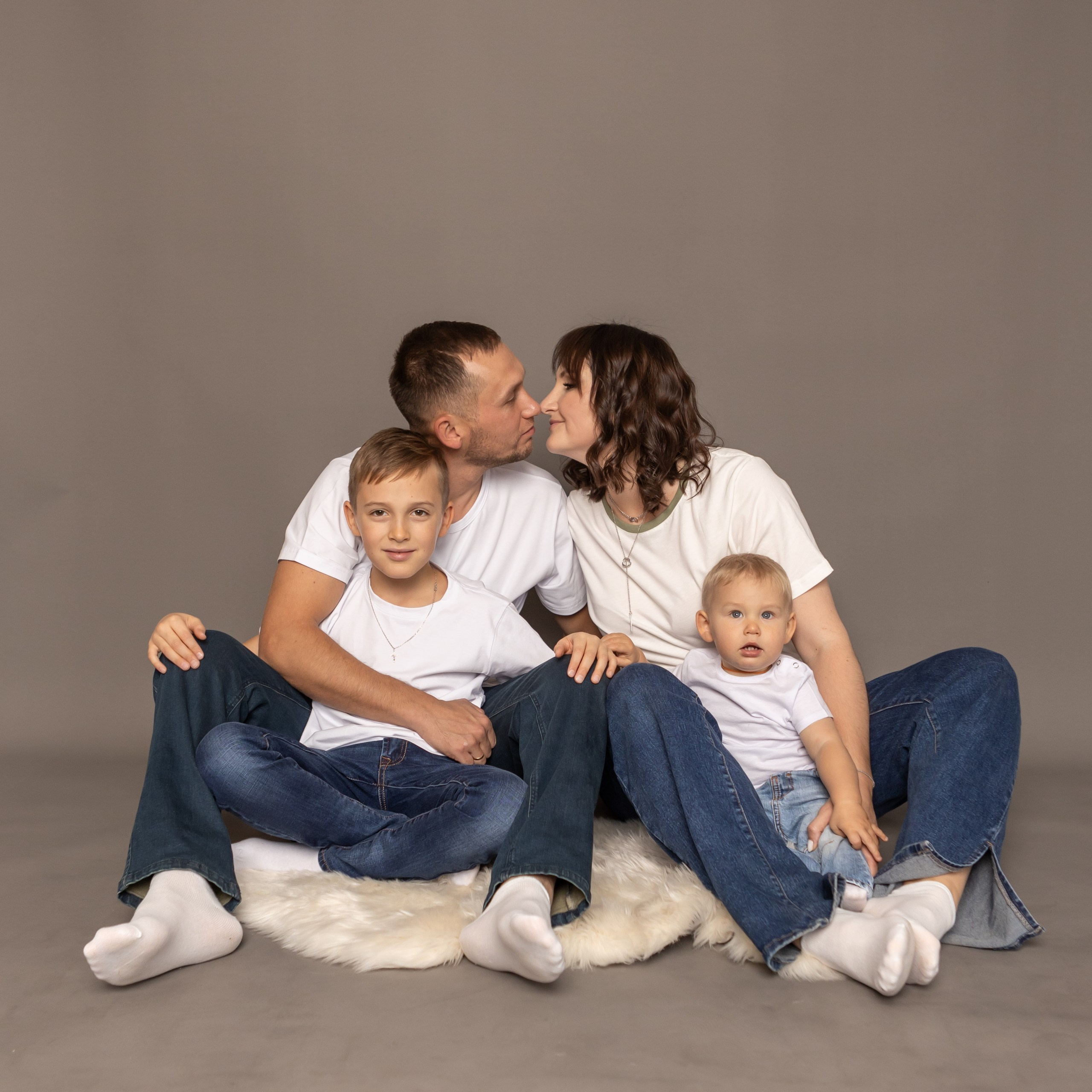 Годовасие. Фотограф новорожденных. Детский и семейный фотограф Марьяна Юдина