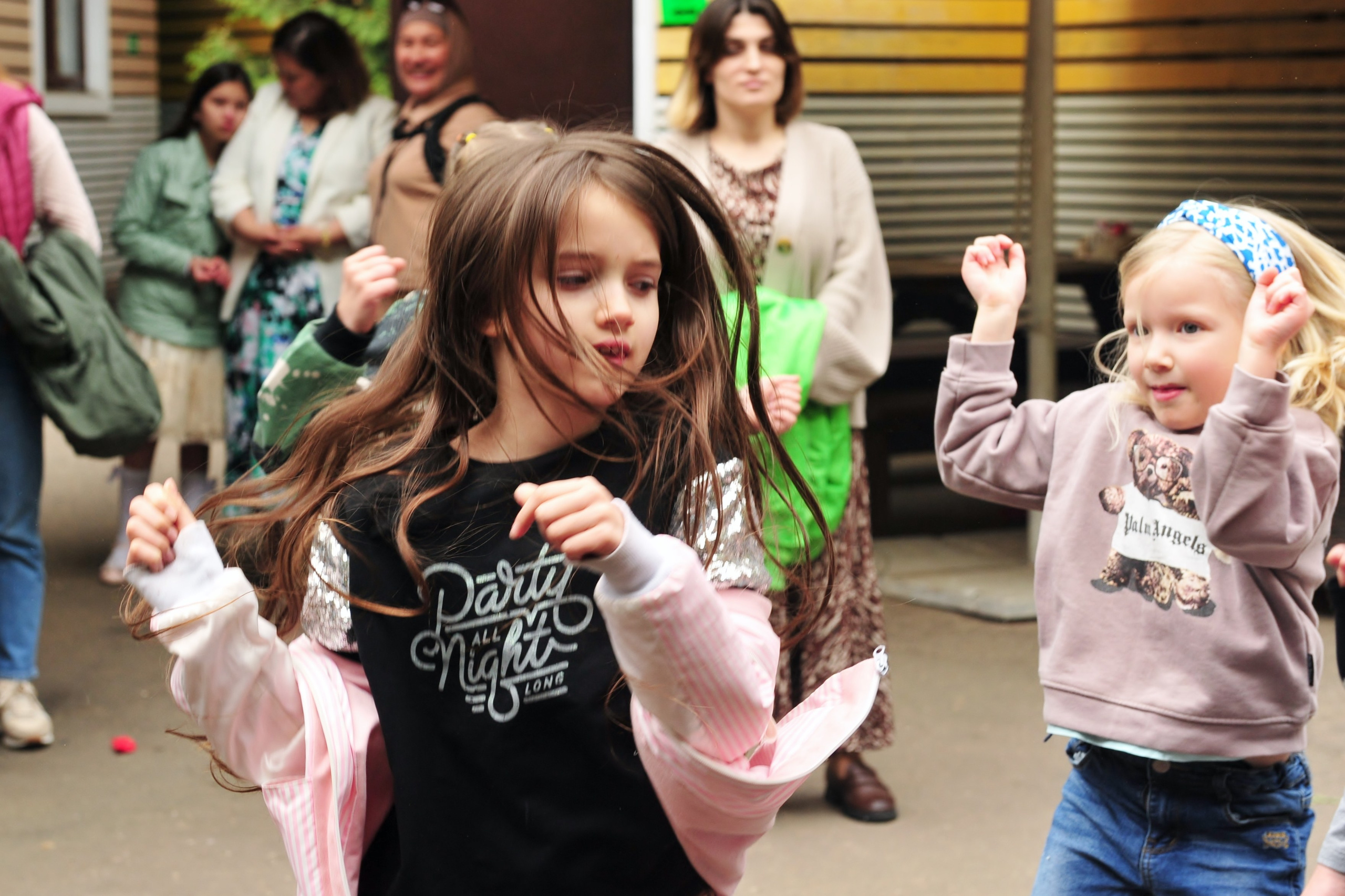 Выпускной для 4-го класса школы Протон в кафе Маска в Филёвском Парке. Свадебный и семейный фотограф в Москве Ирина Гончарова