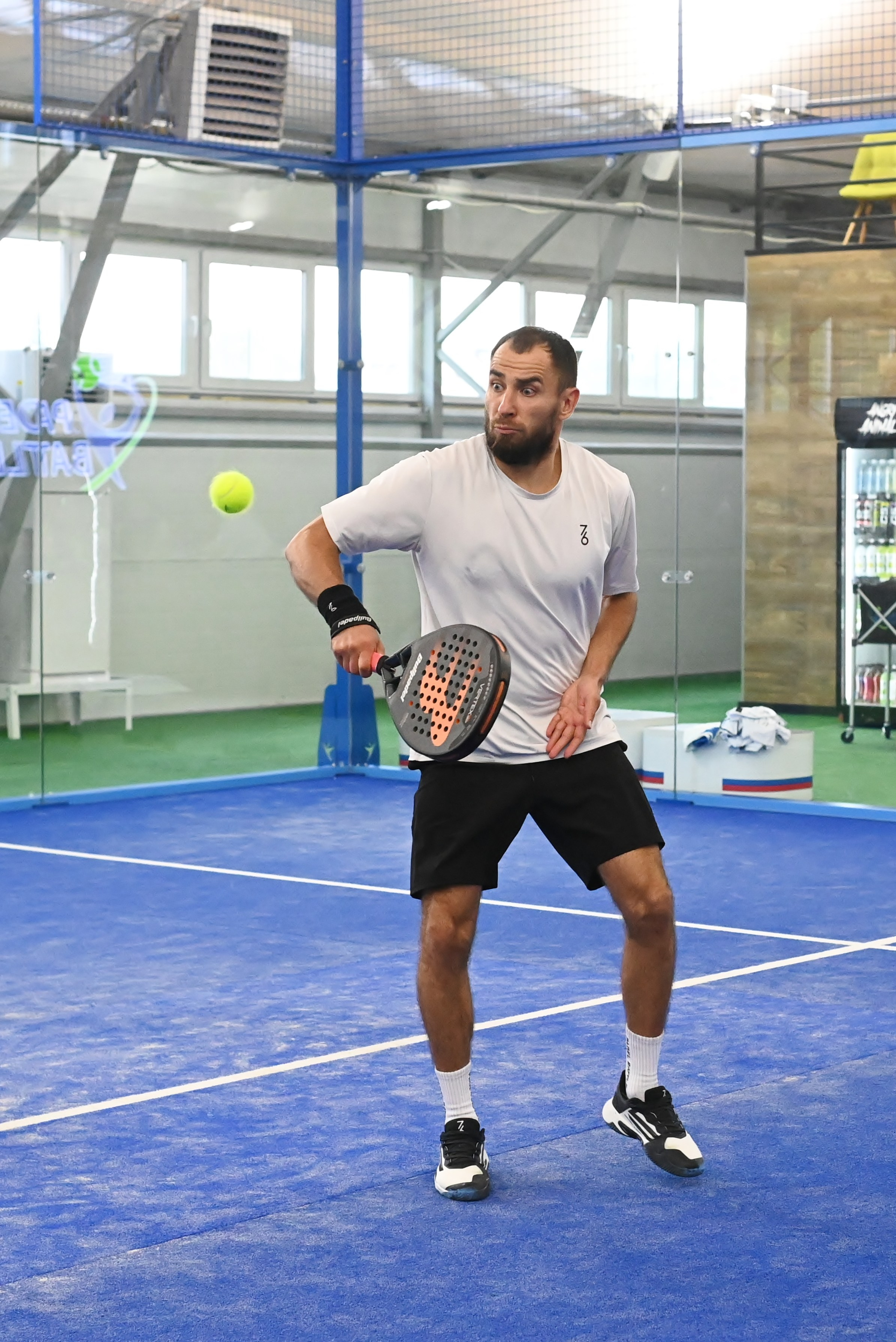 Игра в падел звёзд футбола: Мостовой, Погребняк, Дзагоев, Каряка, Самедов, Сычёв, Набабкин. Свадебный и семейный фотограф в Москве Ирина Гончарова