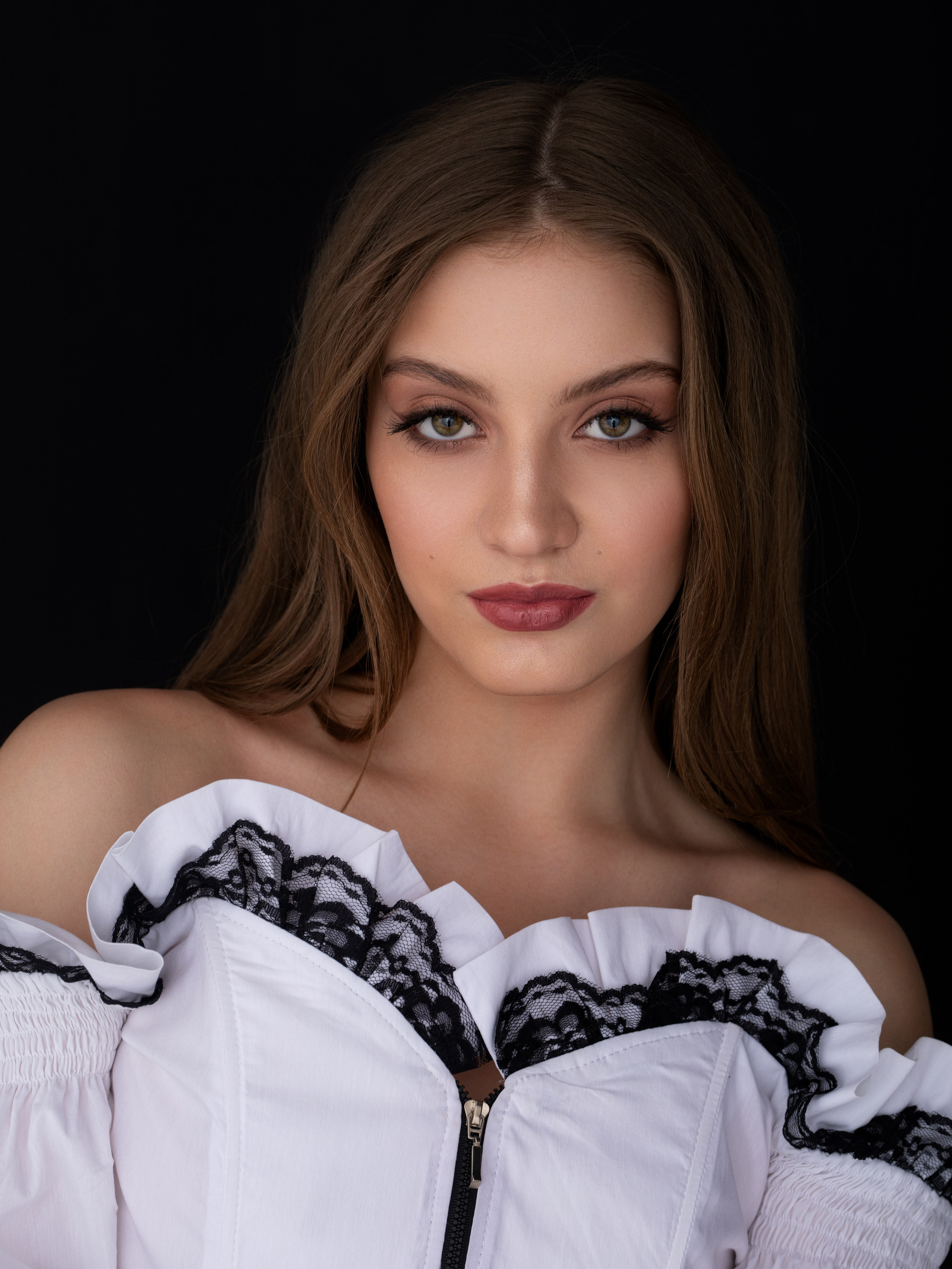 Фотосет с Ангелиной в студии на циклораме в формате для «себя»