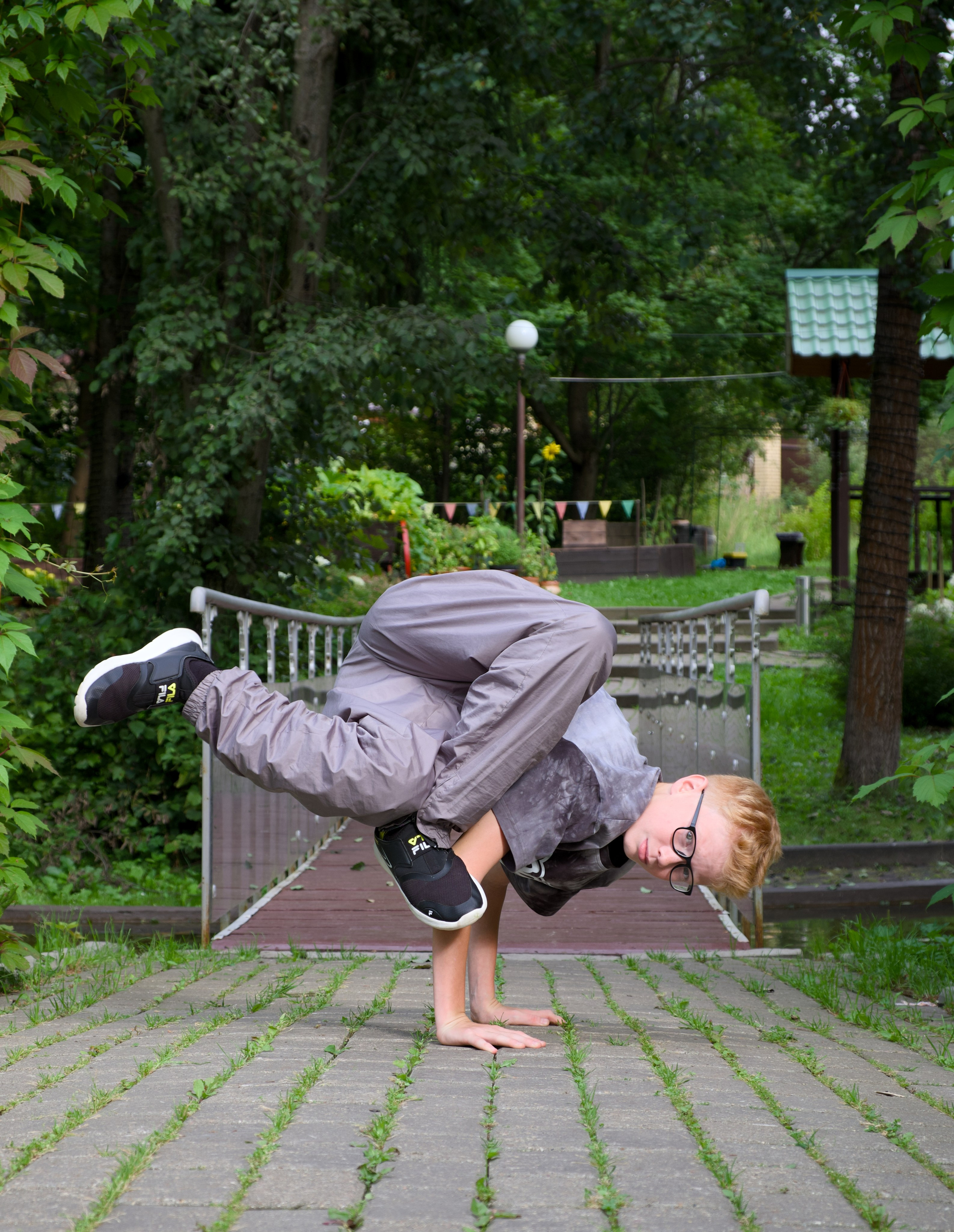 Юные брейкдансеры