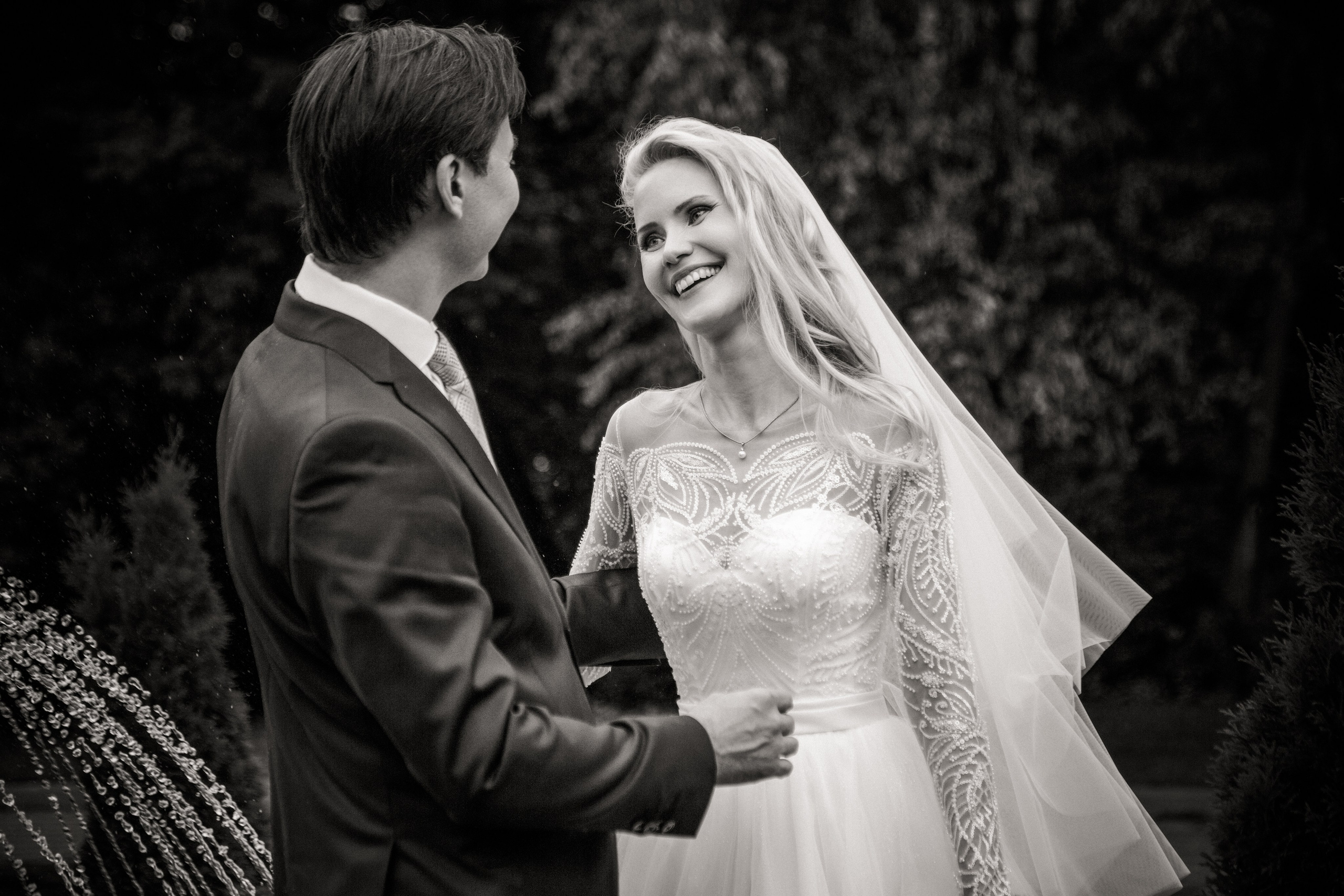 Свадебная фотосессия на ВДНХ. Свадебный и семейный фотограф в Москве и Подмосковье Лариса Козлова