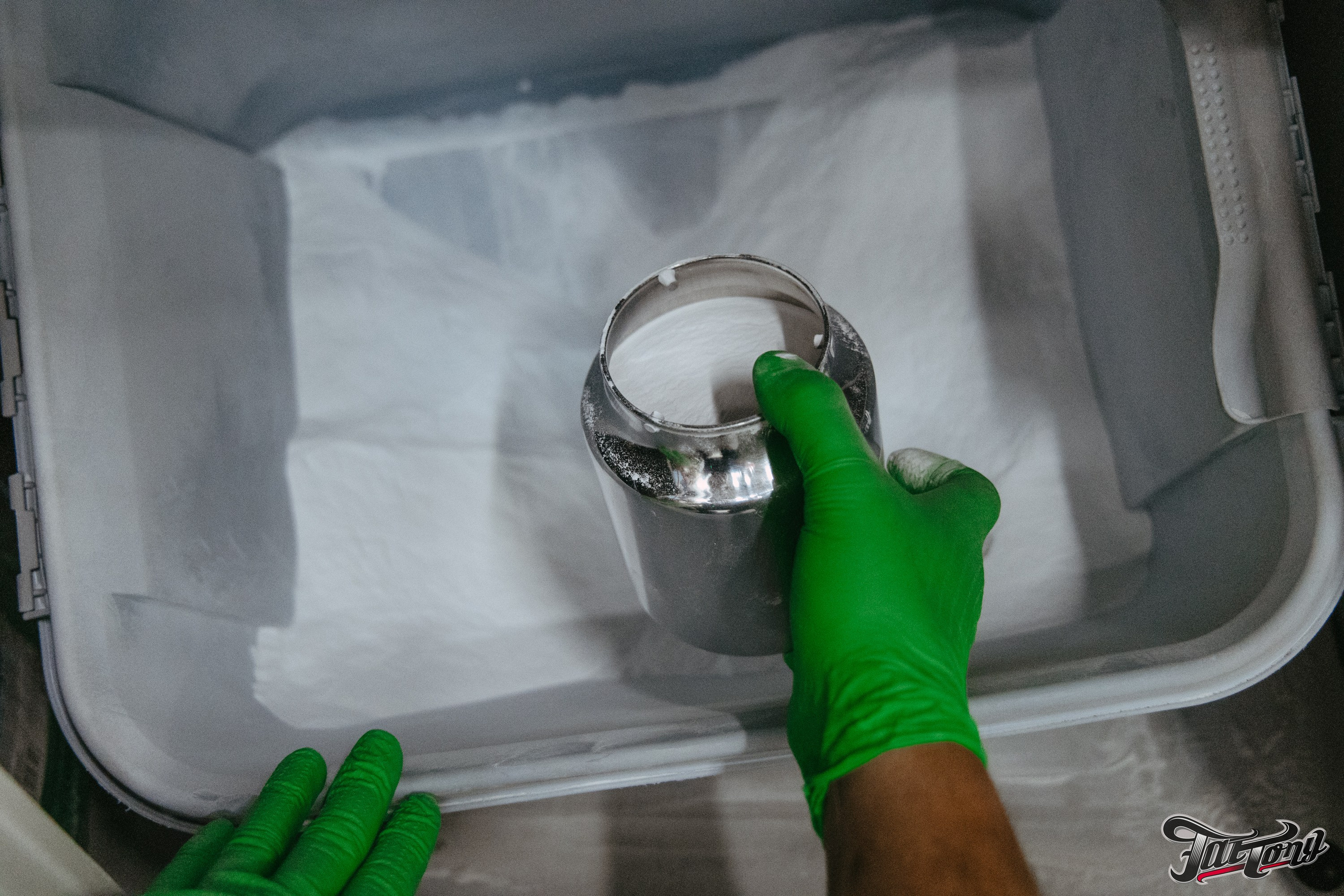 Rolls-Royce Cullinan оклейка в матовый полик, полный антихром. DeLorein