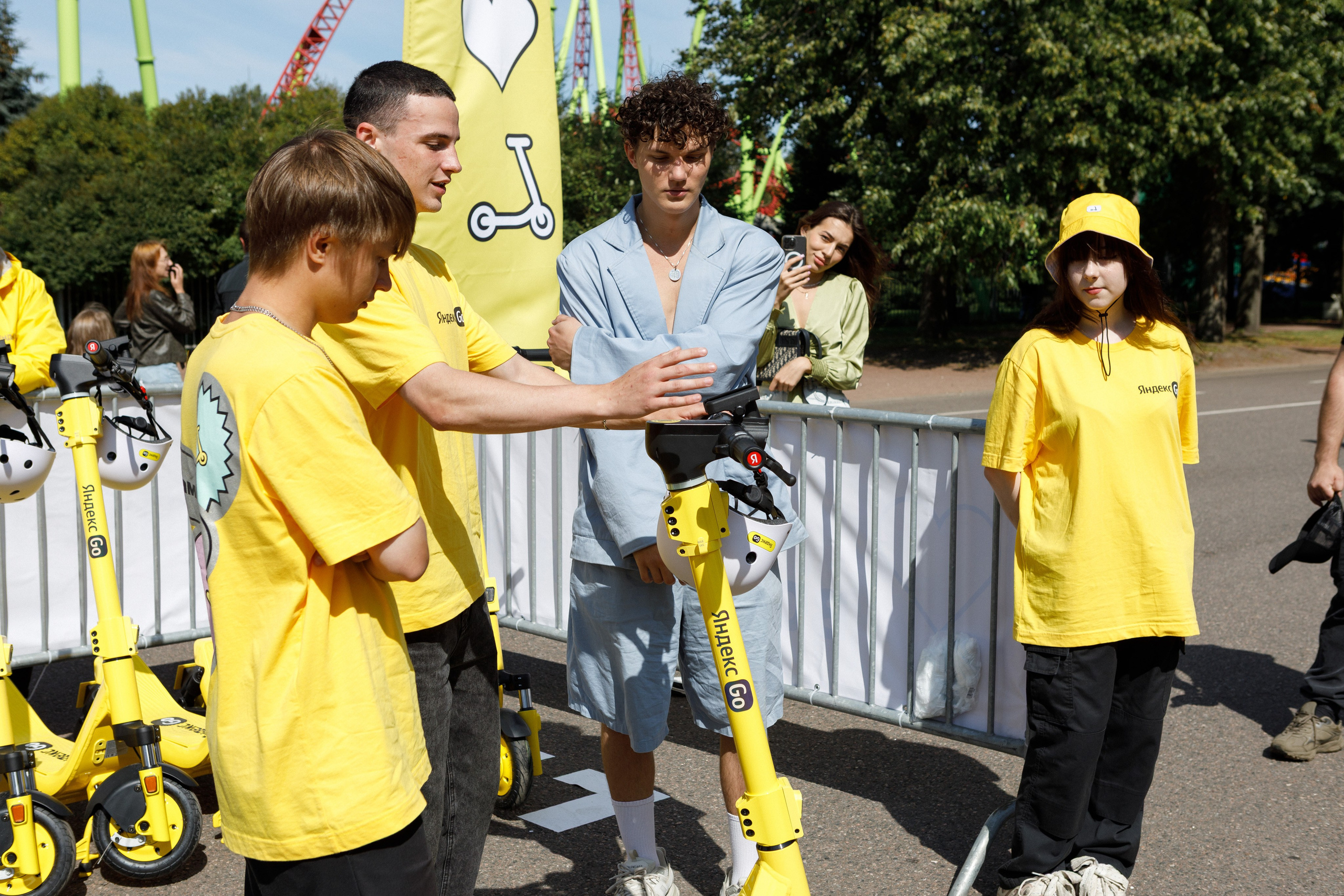 Яндекс Самокат. Свадебный и репортажный фотограф в Санкт-Петербурге Николай Голованов