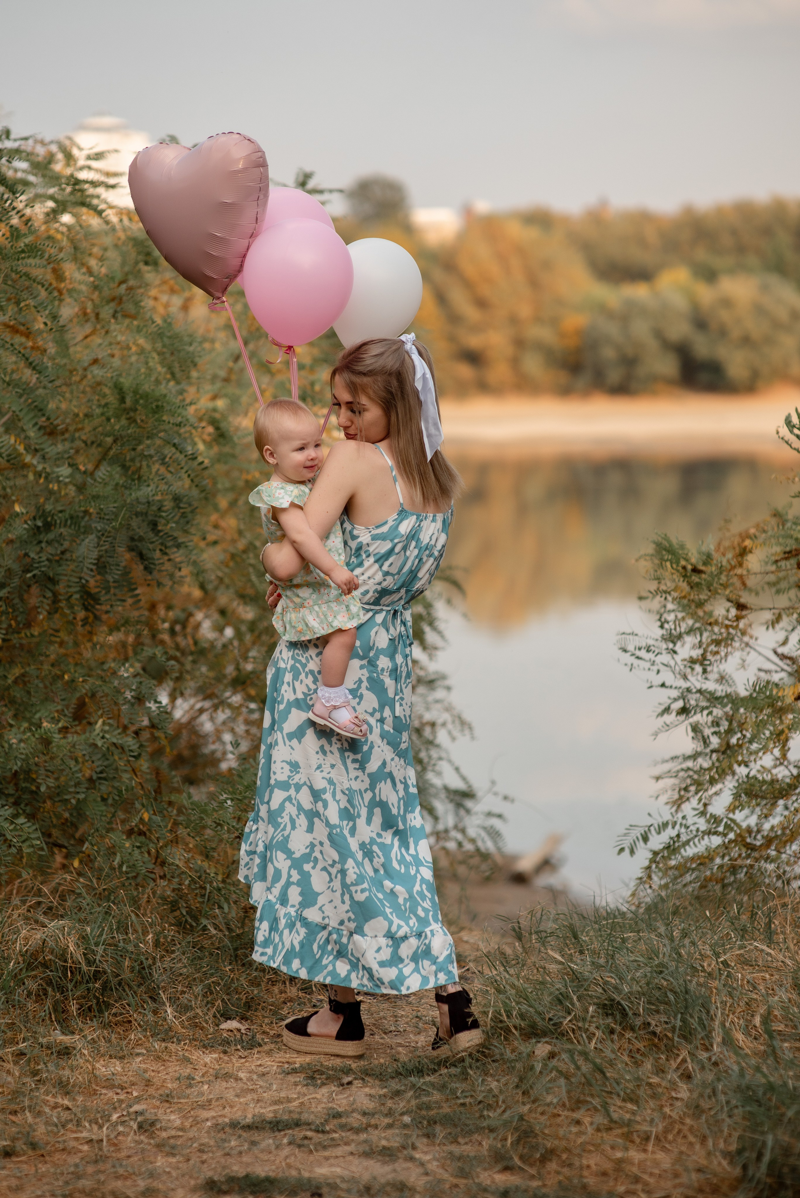 Фотосессия мама с дочкой_река Кубань (цветокор). Детский и семейный фотограф Краснодар / Сочи Сергеева Олеся