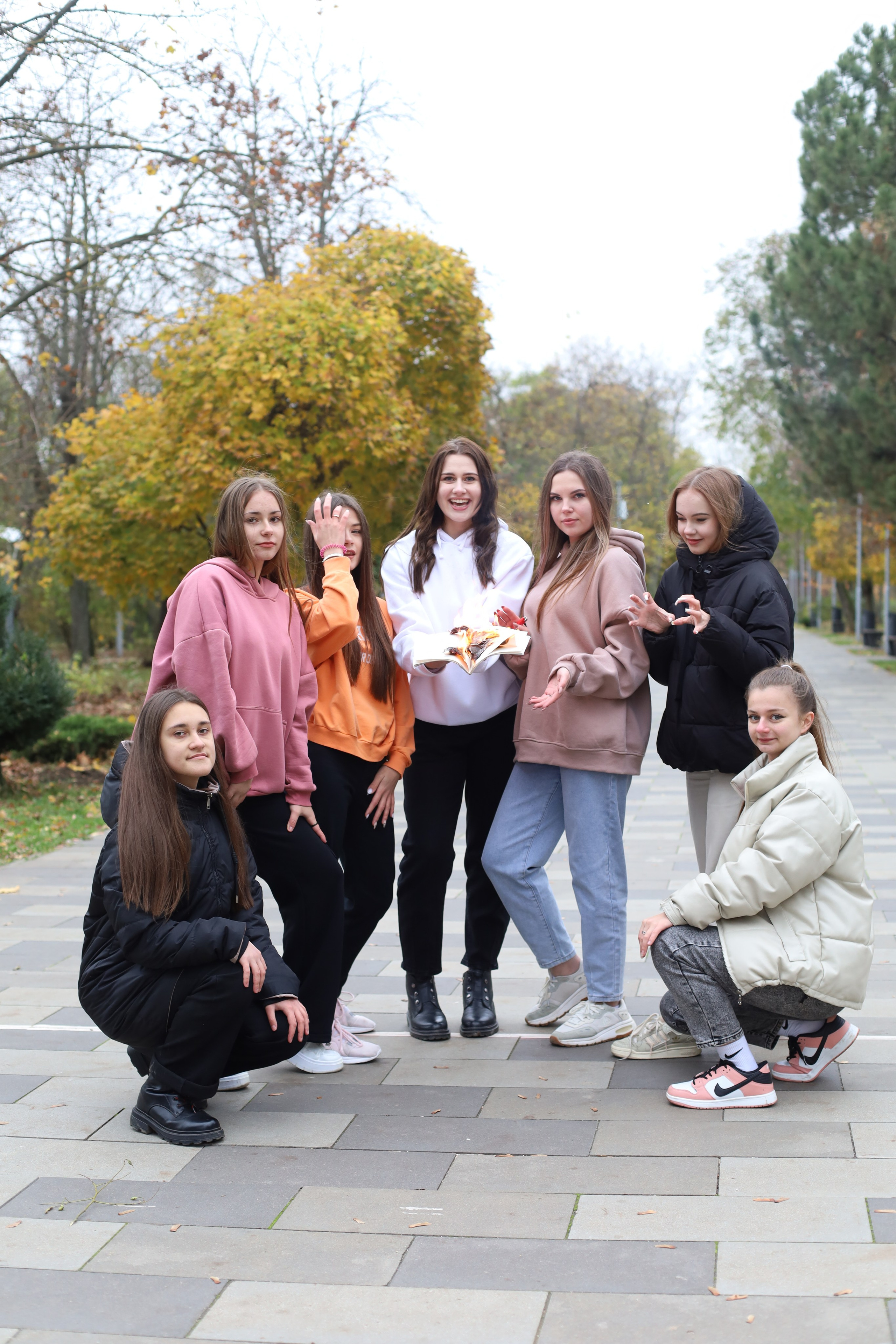 ФОТОСЕССИЯ ДЛЯ ВЫПУСКНИКОВ 35 ШКОЛЫ Г. ТАГАНРОГА. Выпускные альбомы в Таганроге и Ростовской Области