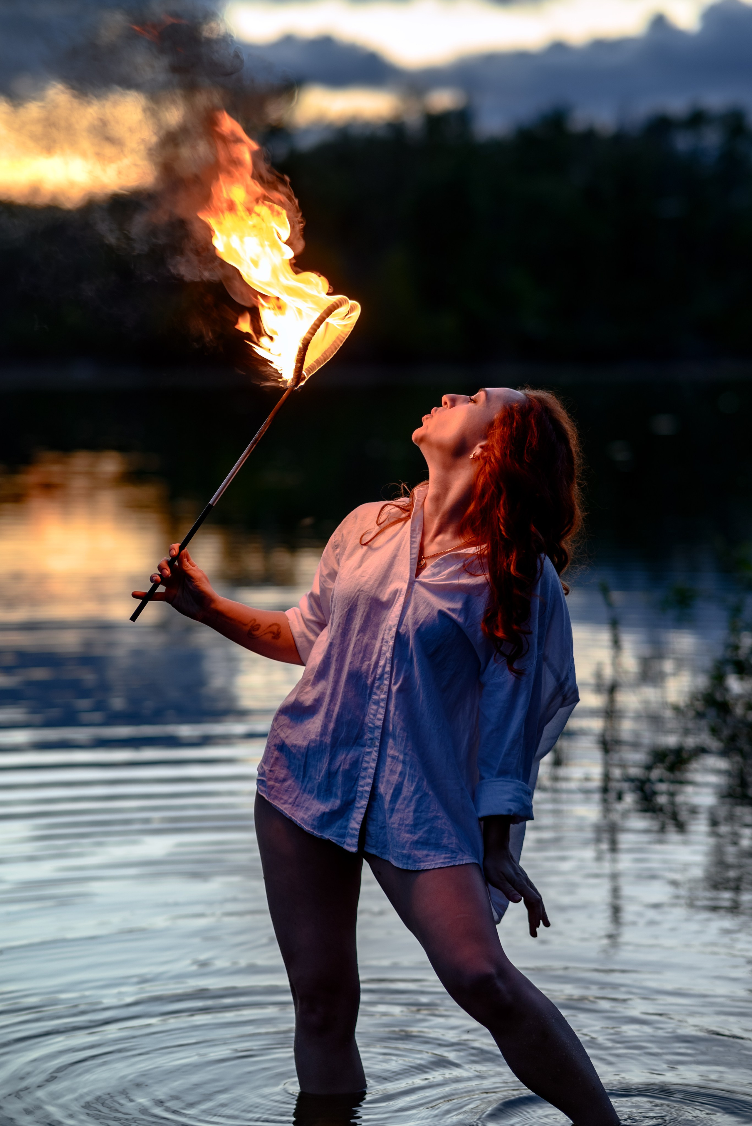 Творческие фотосессии с огнём. Портретный фотограф Александр Журов в Кинеле, Самаре и Самарской области