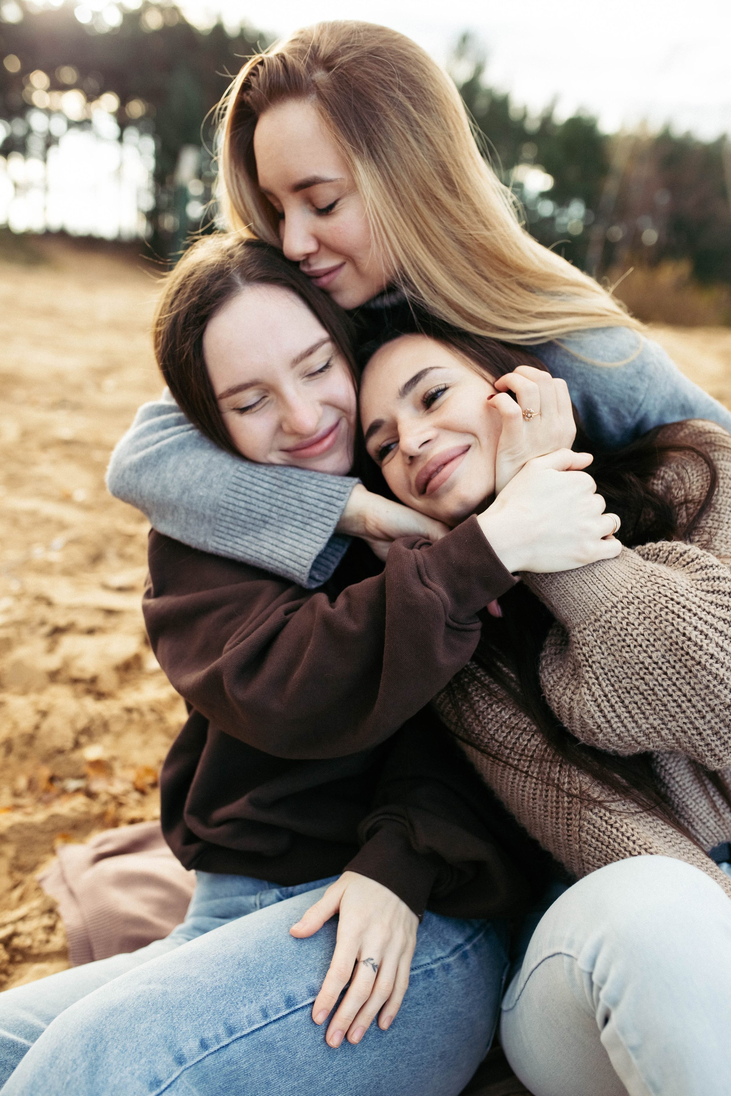 Подружки Алена Лера и Аня. Семейный и женский фотограф в Москве/Твери. Меня зовут Яна Гош