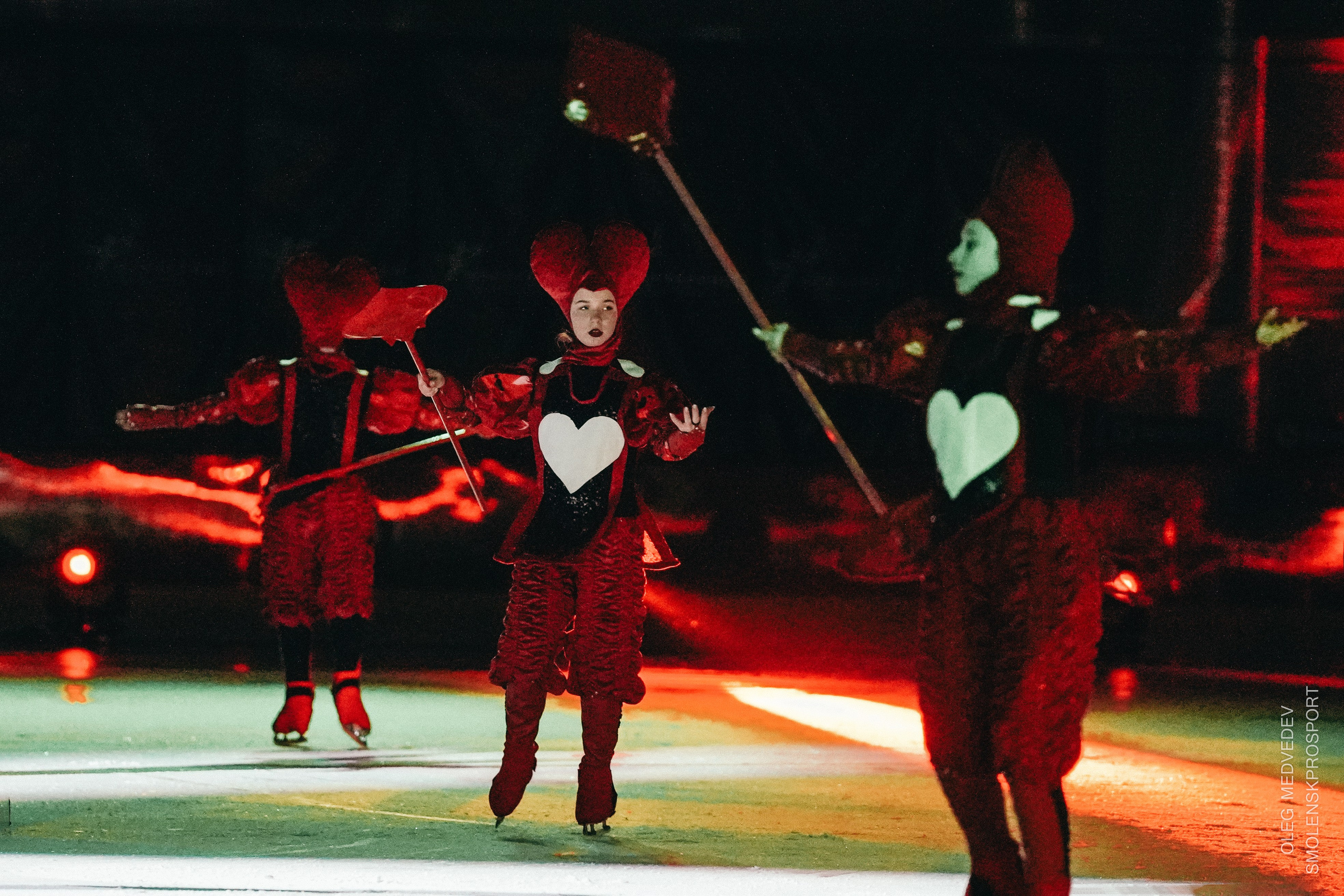 Алиса в стране чудес шоу на льду. Спортивный фотограф Олег Медведев | prosport67 | Смоленск