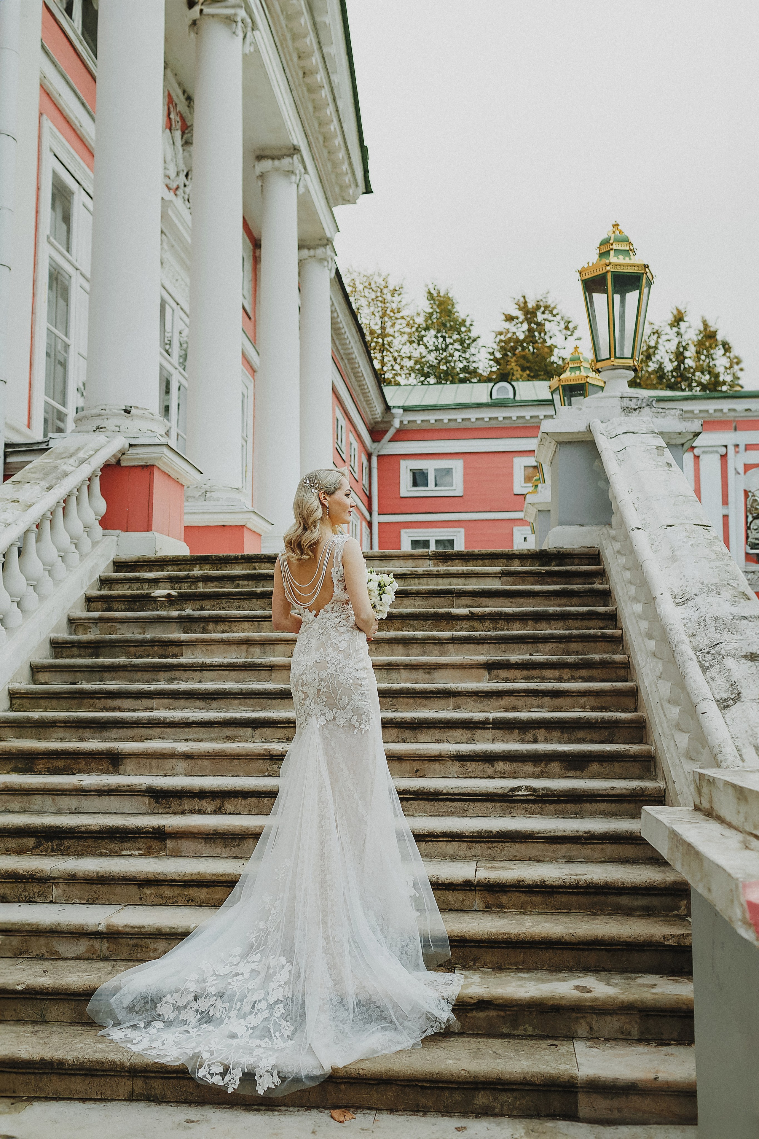 Свадебная фотосессия в Таганском ЗАГСе и Кусково. Фотограф в Москве и Люберцах Анна Ушакова