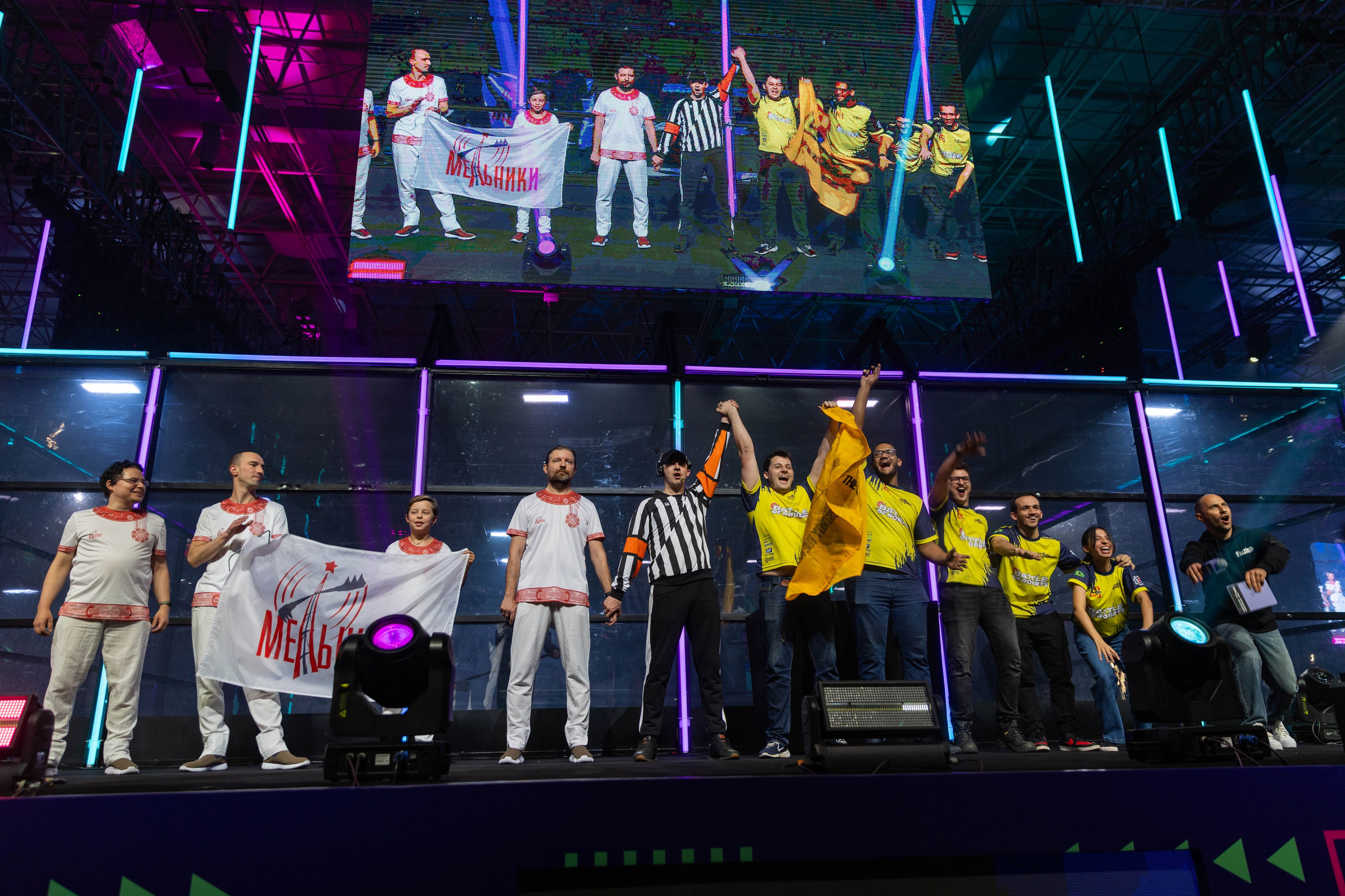 ИКС Холдинг.Чемпионат «Битва роботов». Репортажный фотограф в Москве Зуйко Оксана