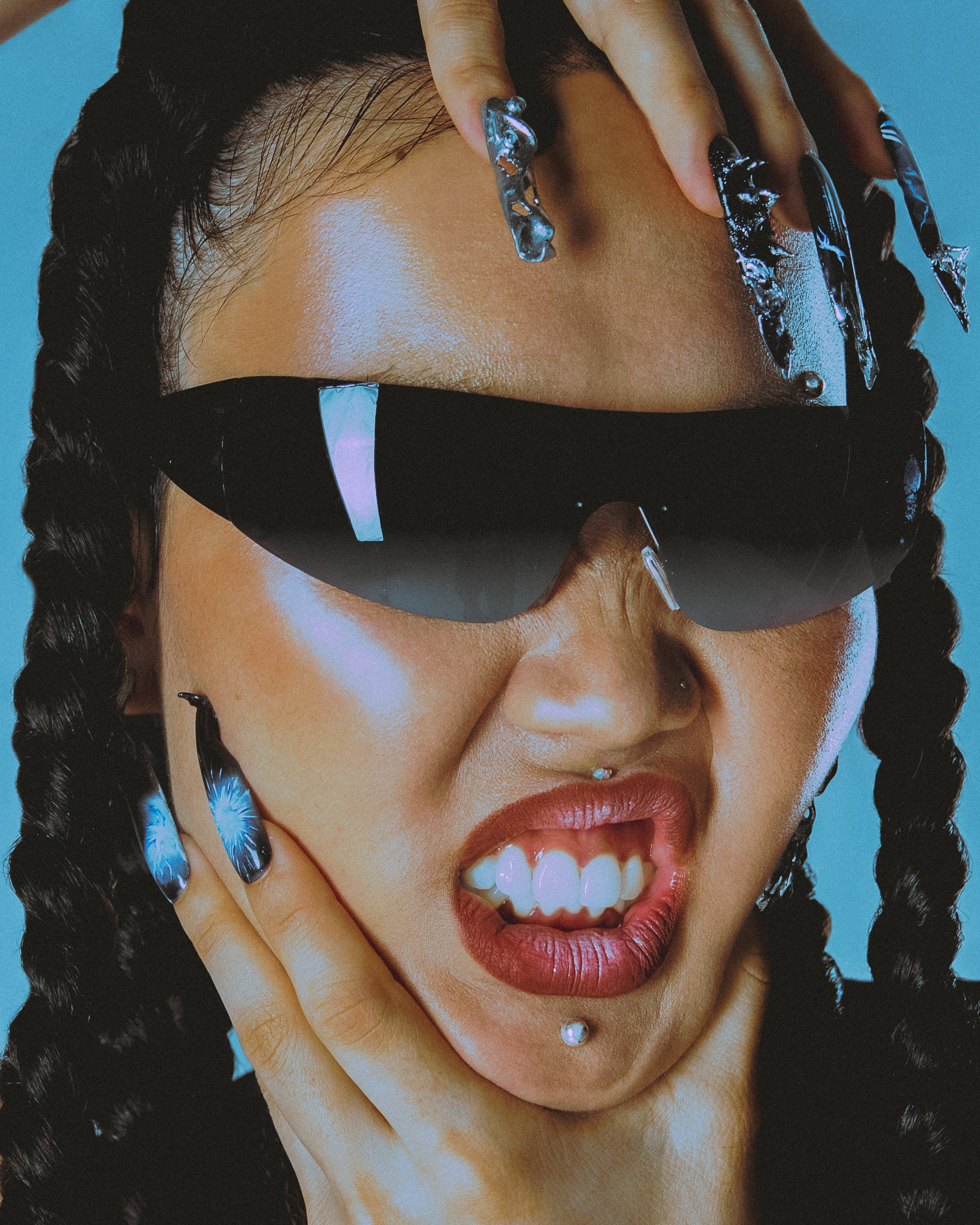 PERANYA — фотограф для брендов и людей. Москва