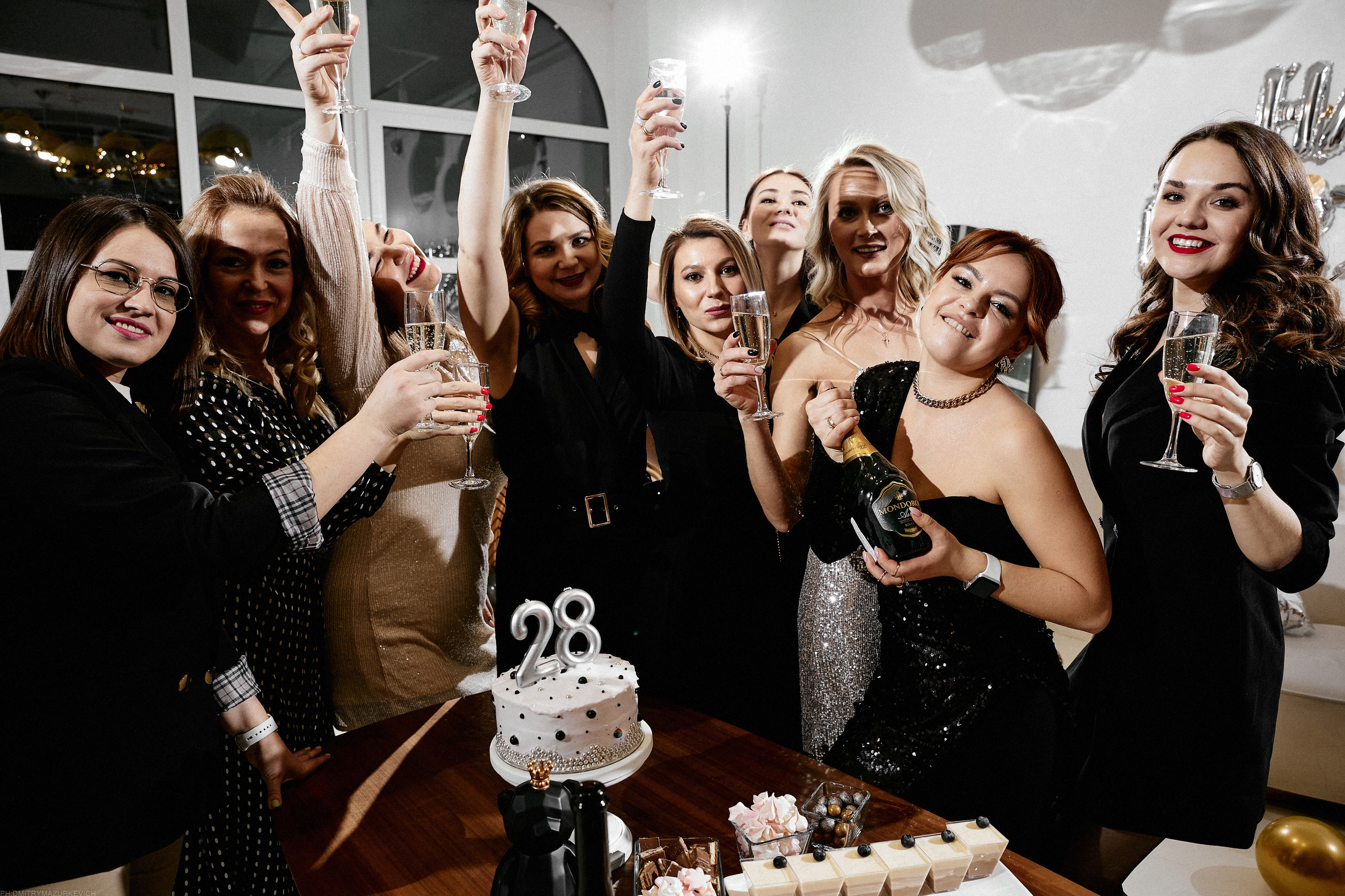 18+10. Дмитрий Мазуркевич: Профессиональный Репортажный Фотограф