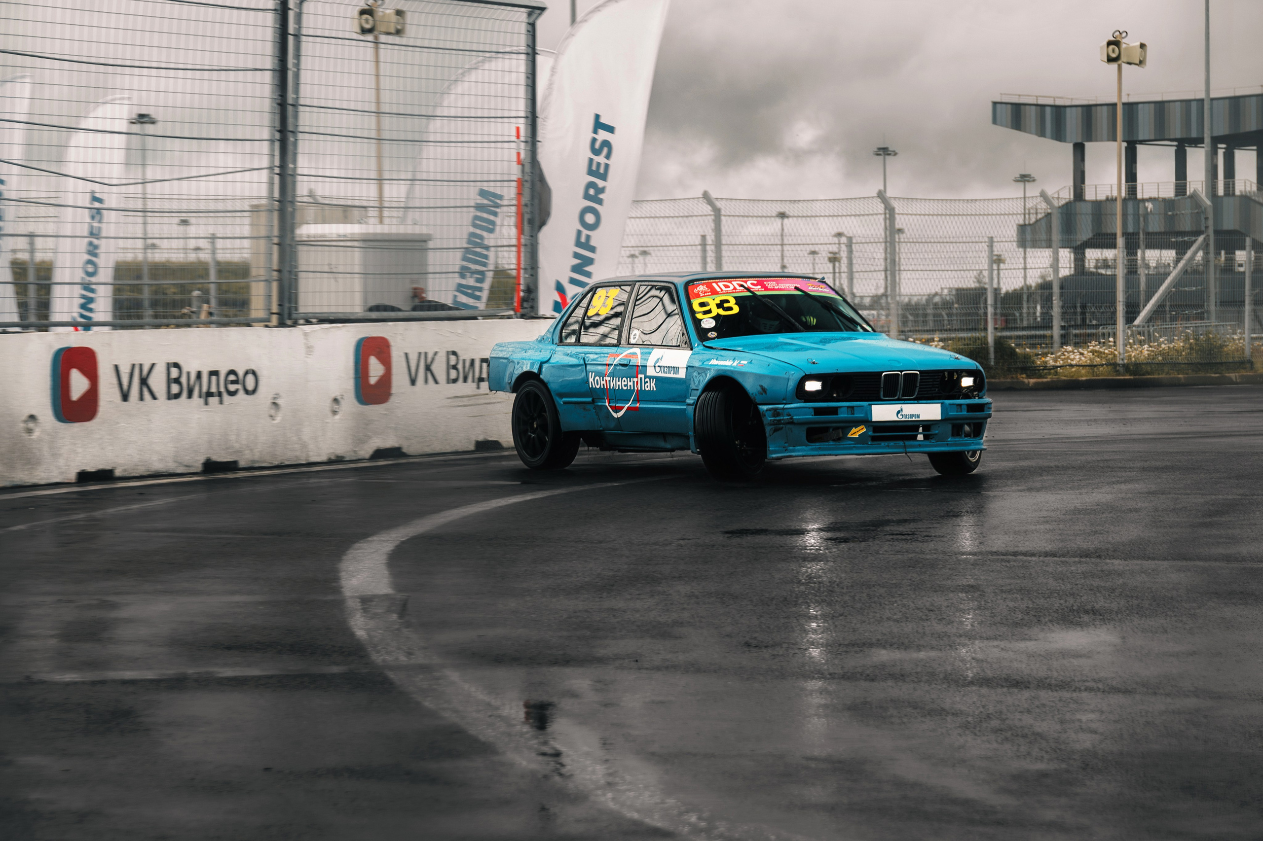 IDDC Этап 2: Бетонный Колизей и блогеры в деле