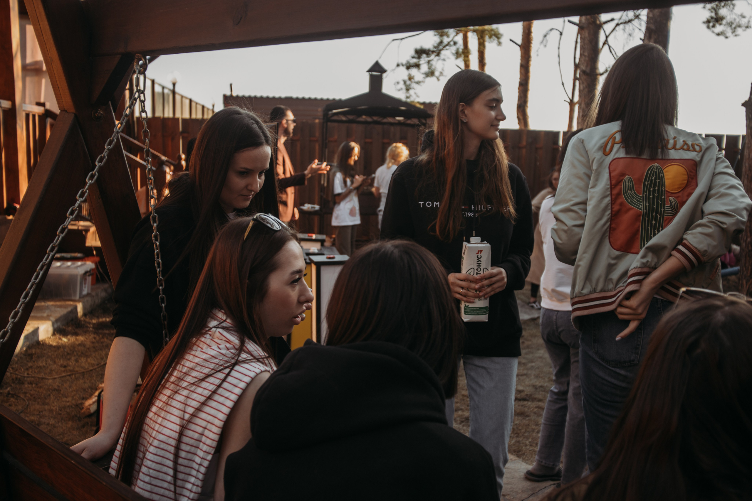 Корпоратив Muza_Arts. Венера Гайн. Репортажный фотограф  Тюмень. Обучение фотографии с 0