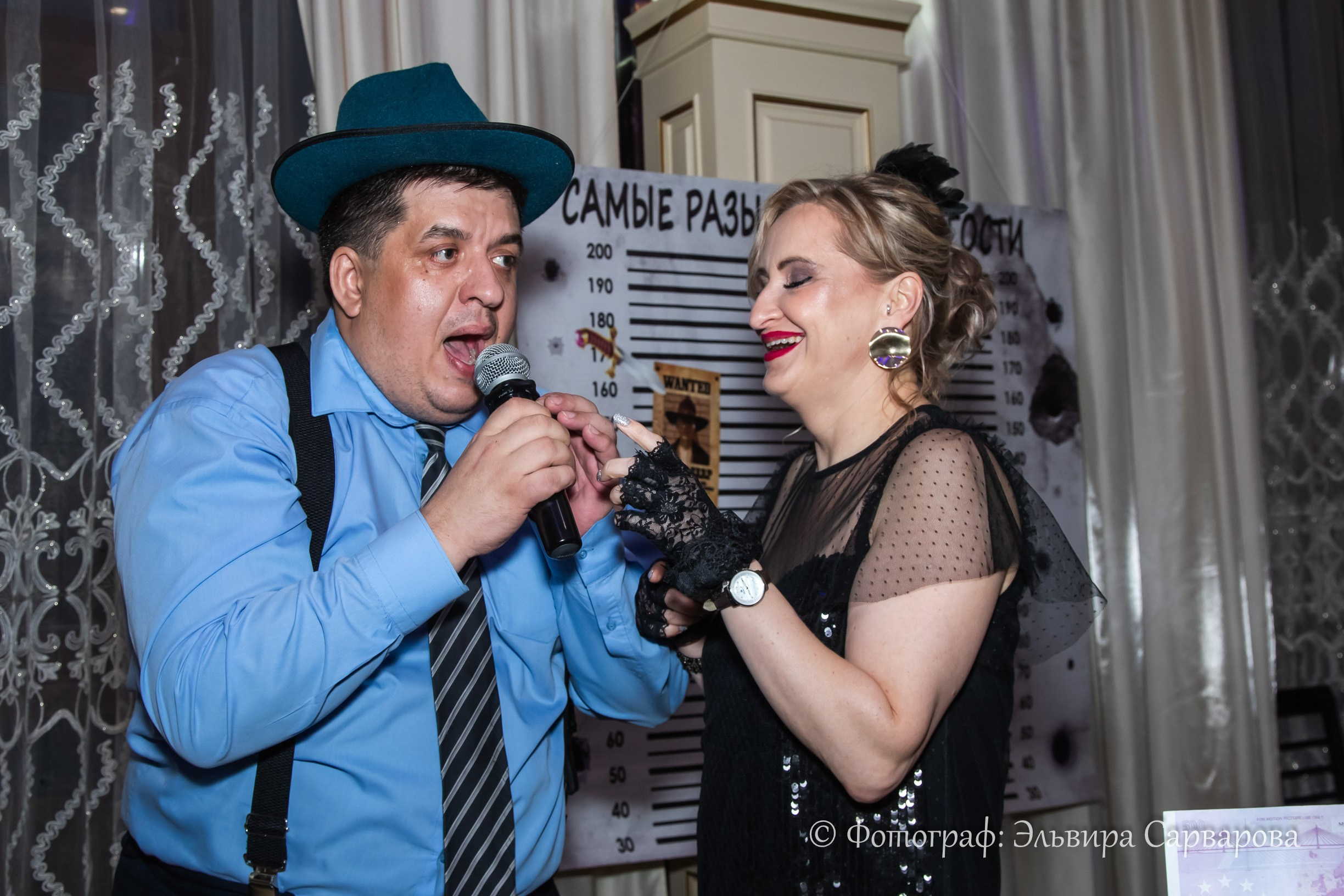 Гангстерская вечеринка в стиле 1920-х. Репортажный Фотограф