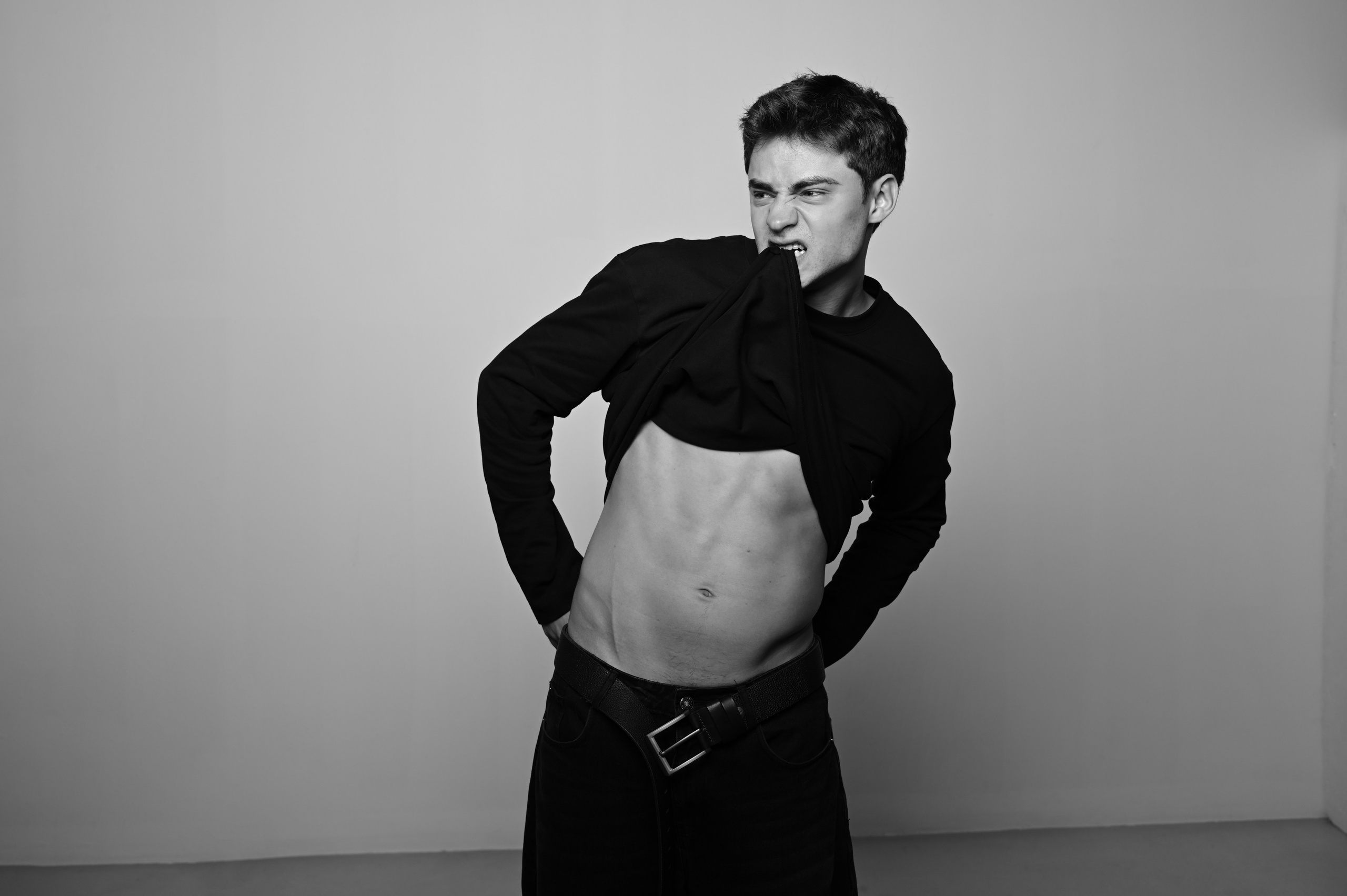 Артём. Портретный и мужской фотограф в Новосибирске